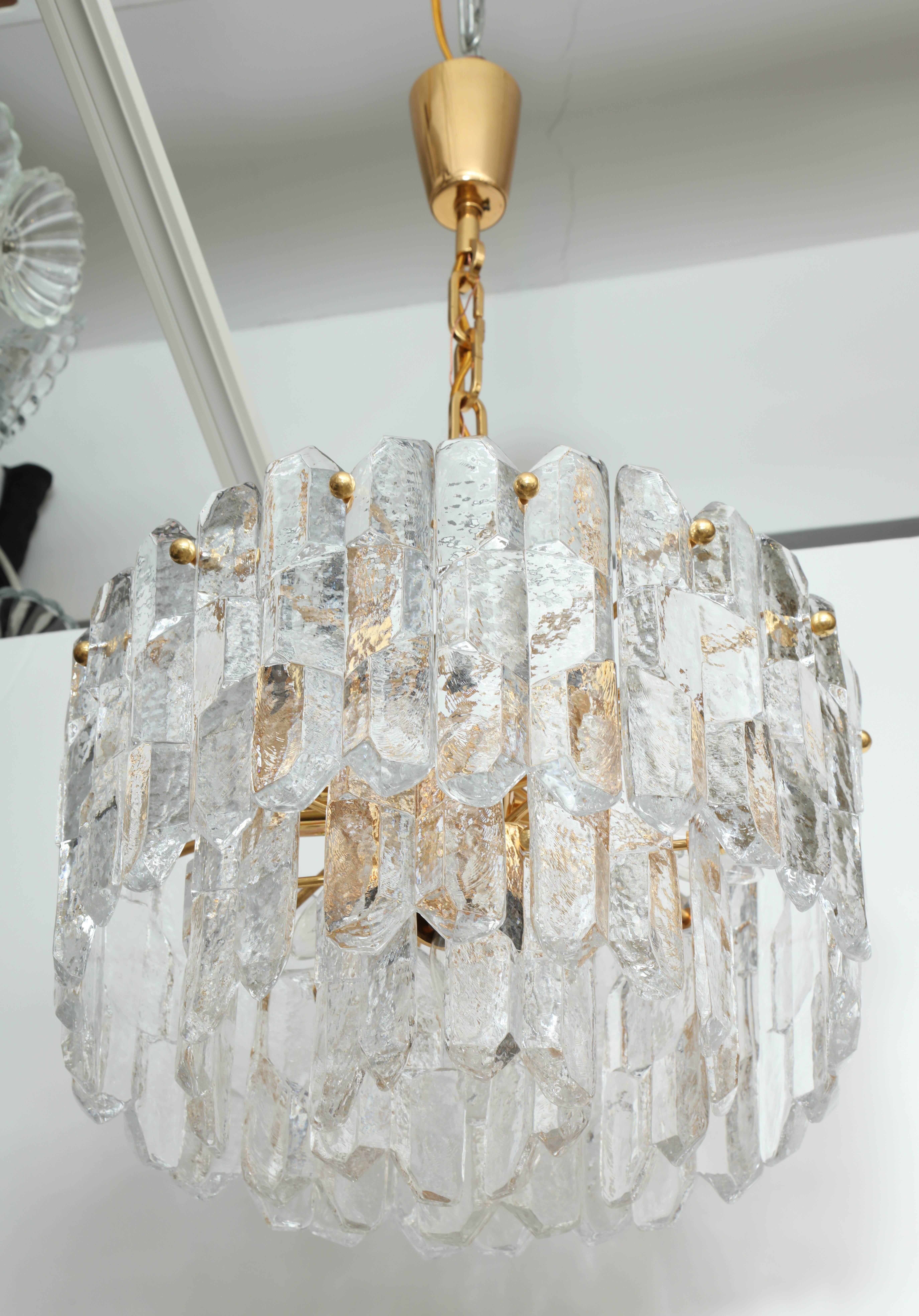 Kalmar Chiseled Ice Glass Chandelier 1