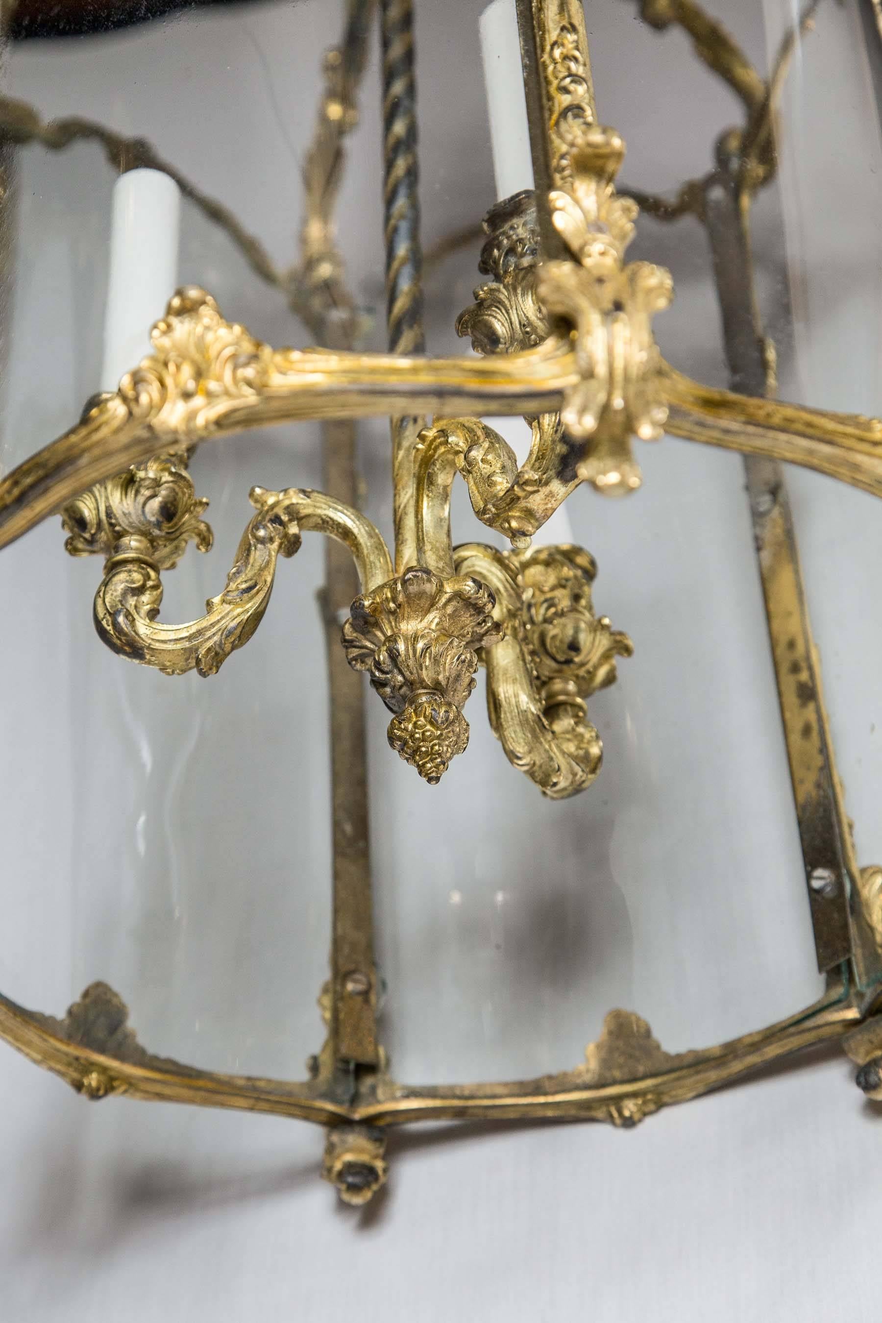 Louis XV Style Six Sided Gilt Bronze Three-Light Lantern In Good Condition In Woodbury, CT