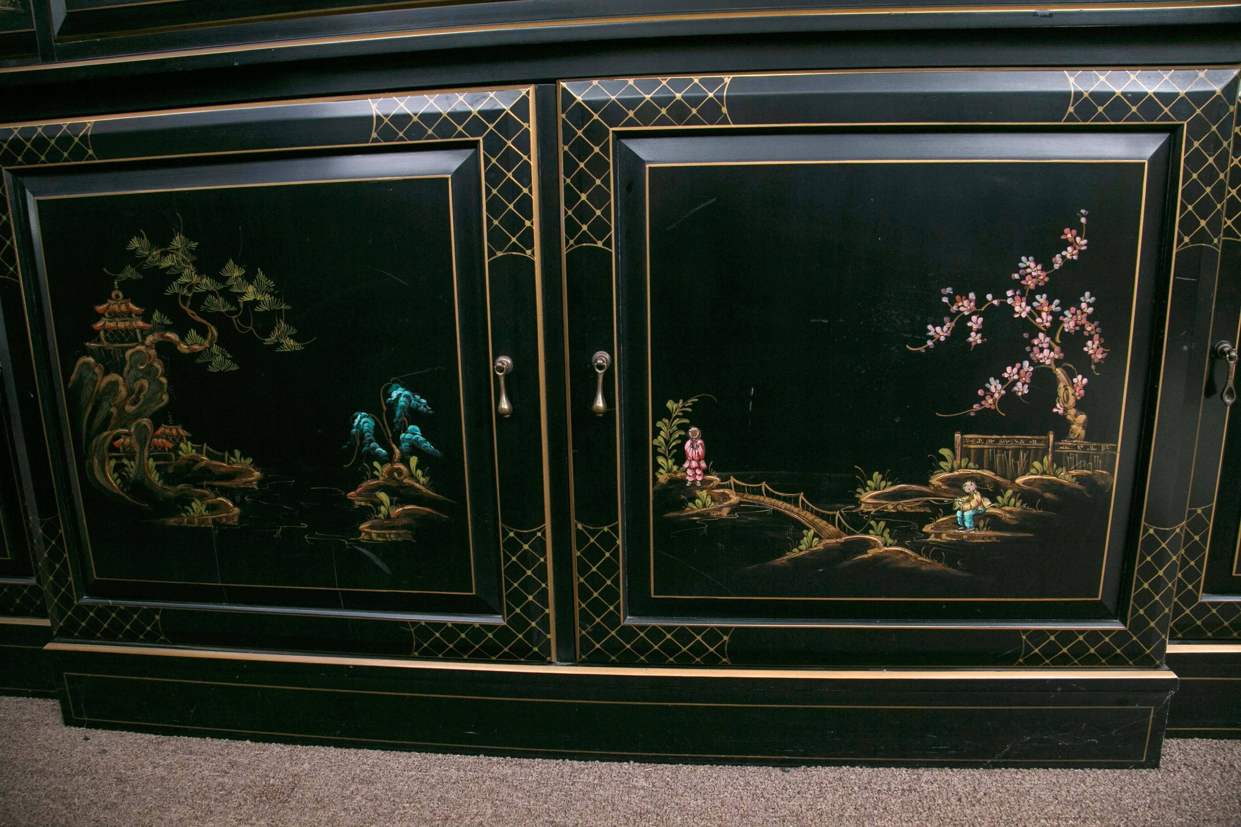 American George III Style Chinoiserie Decorated Black Japanned Breakfront/Bookcase
