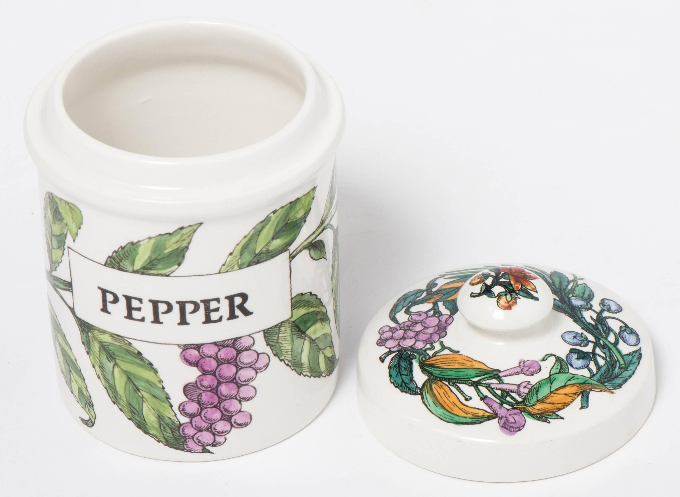 An early porcelain jar by Piero Fornasetti.
“pepper”
Lithographically printed and hand-painted.
Mark to base.
Italy, circa 1960.
Measures: 12 cm high x 8.5 cm diameter.
 