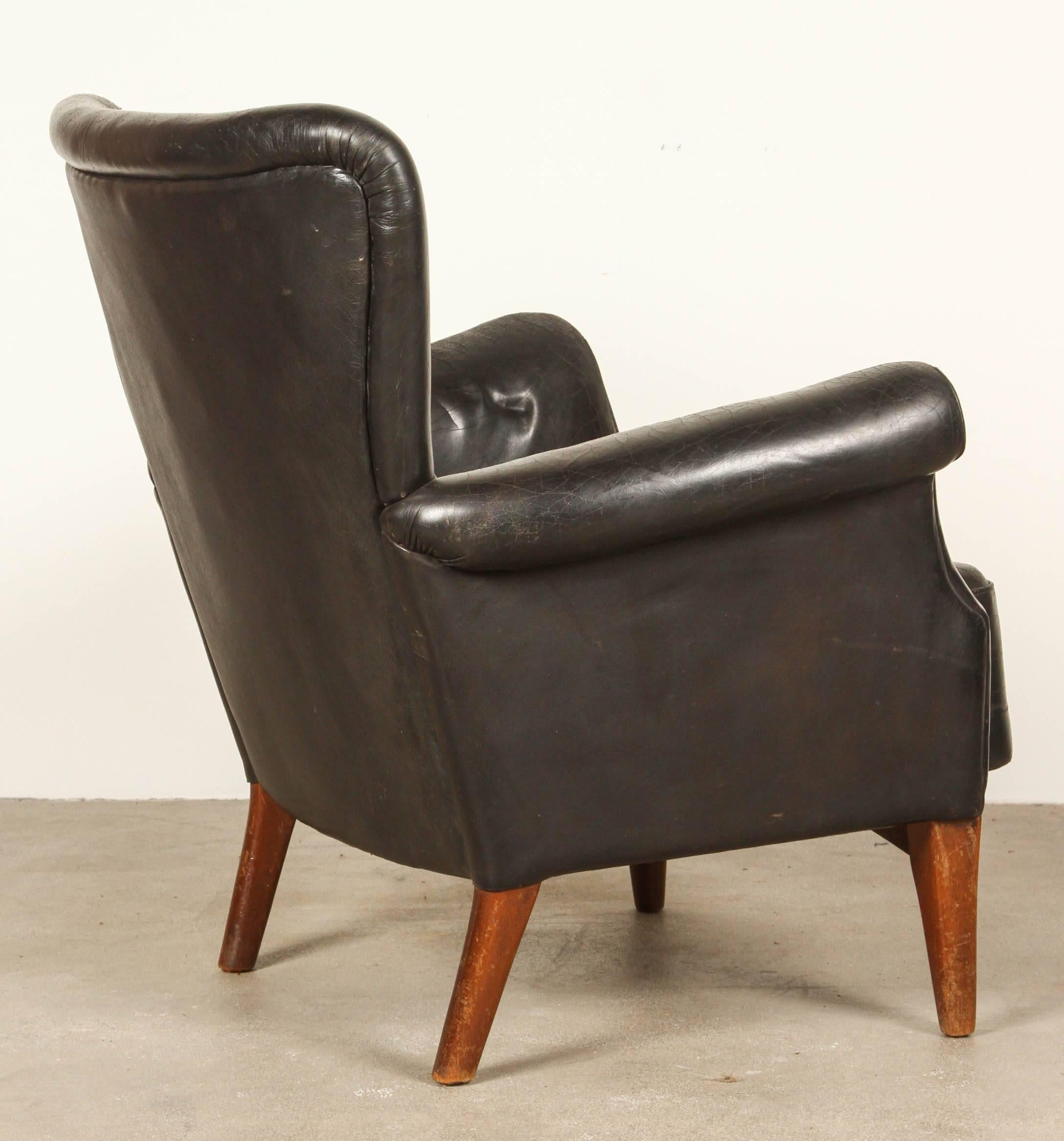 Black Leather Armchair by Finn Juhl 2
