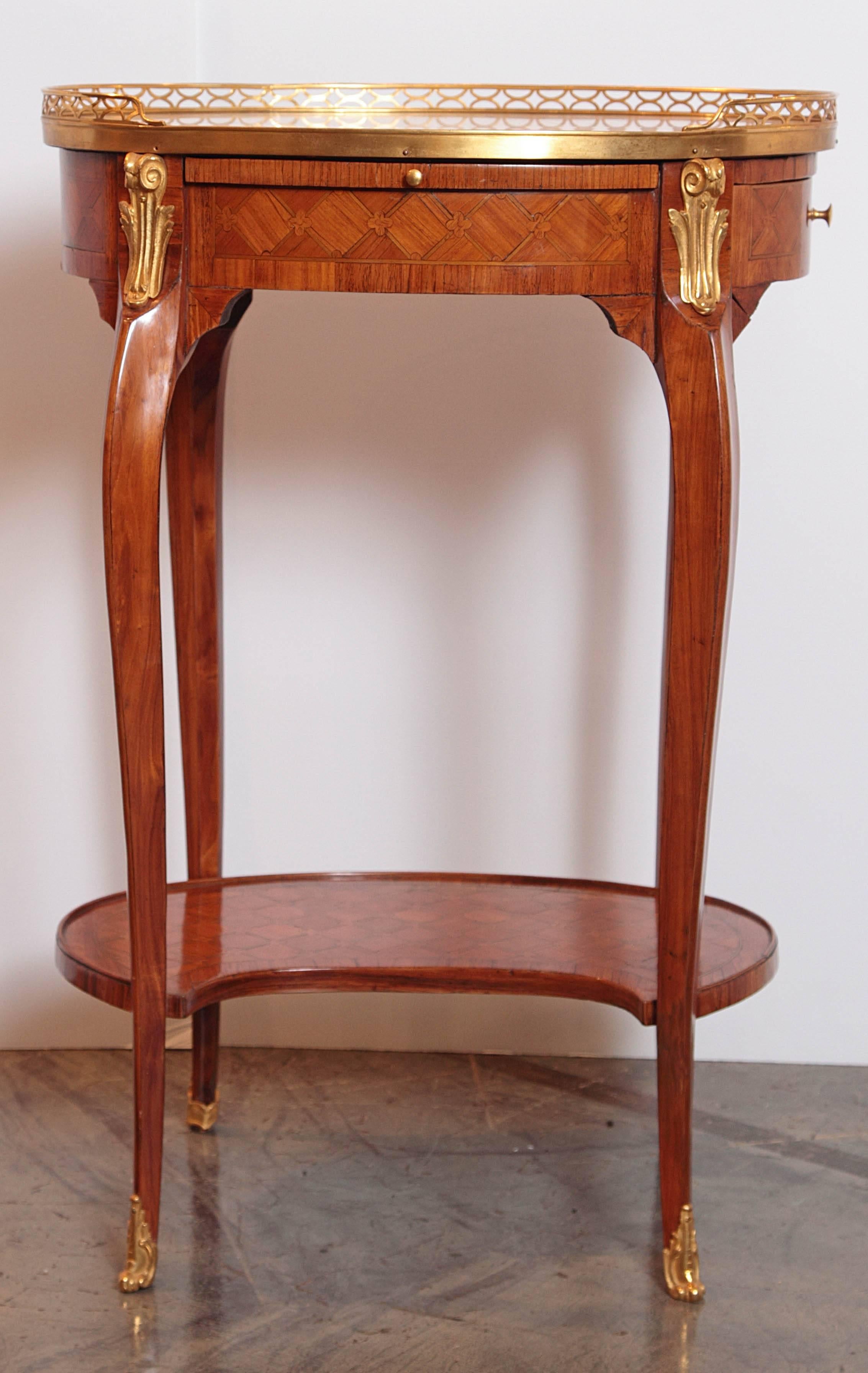 European Pair of French Louis XVI Kingwood Parquetry Side Tables, Early 19th Century