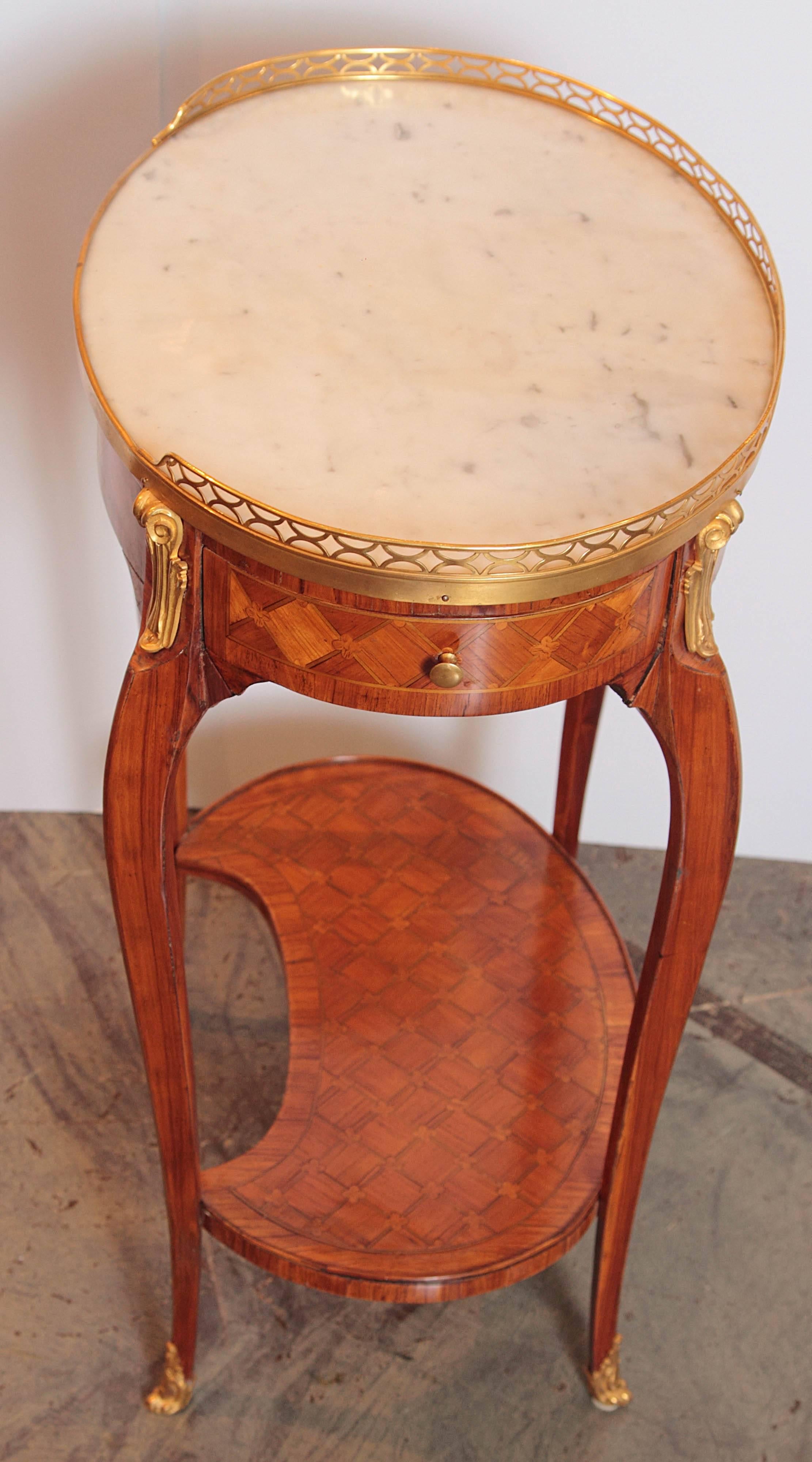 Pair of French Louis XVI Kingwood Parquetry Side Tables, Early 19th Century 5