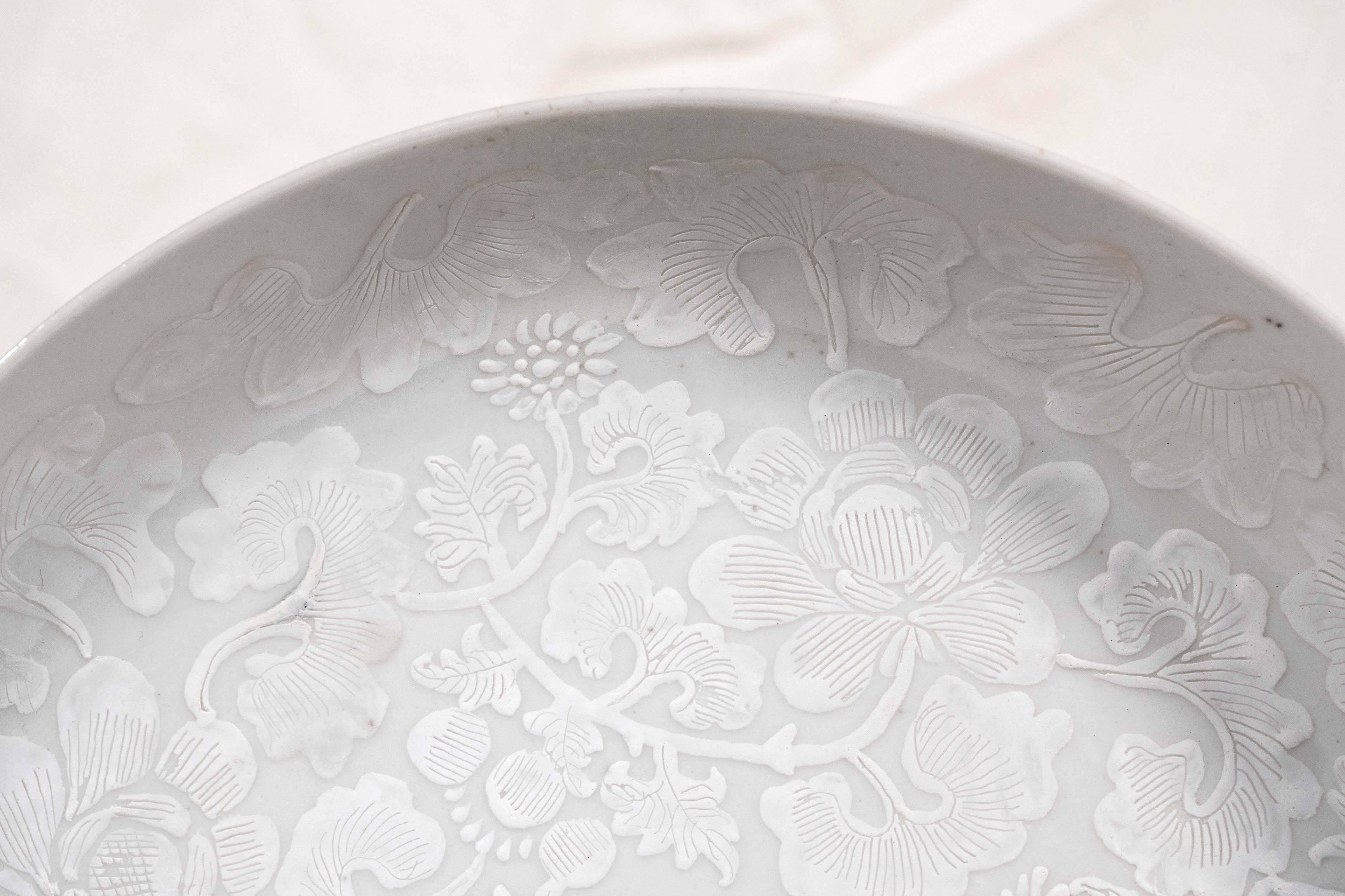  Chinese Export Porcelain Dish Painted Bianco Sopra Bianco In Excellent Condition In Katonah, NY