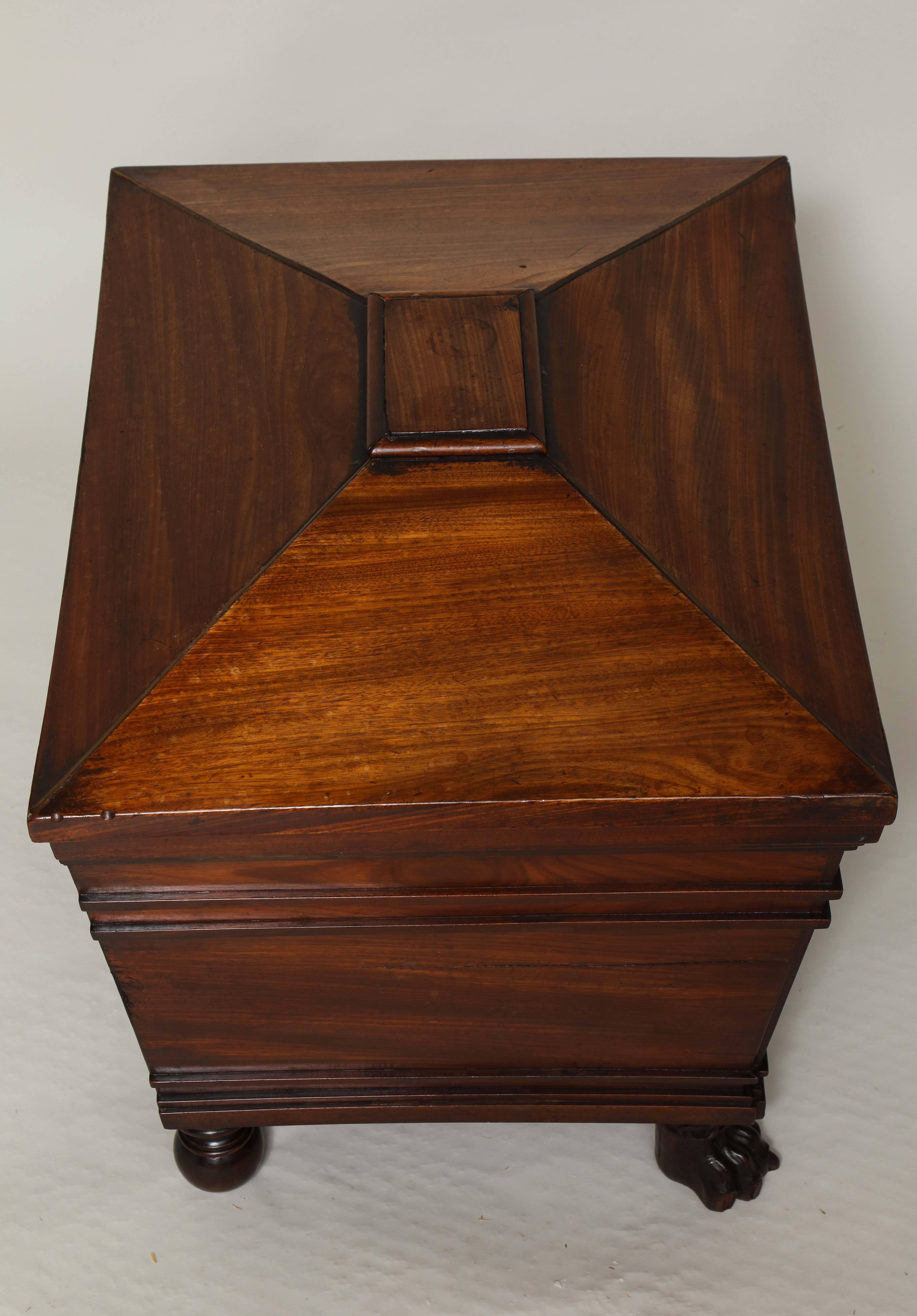 Early 19th Century Regency Mahogany Wine Cooler For Sale