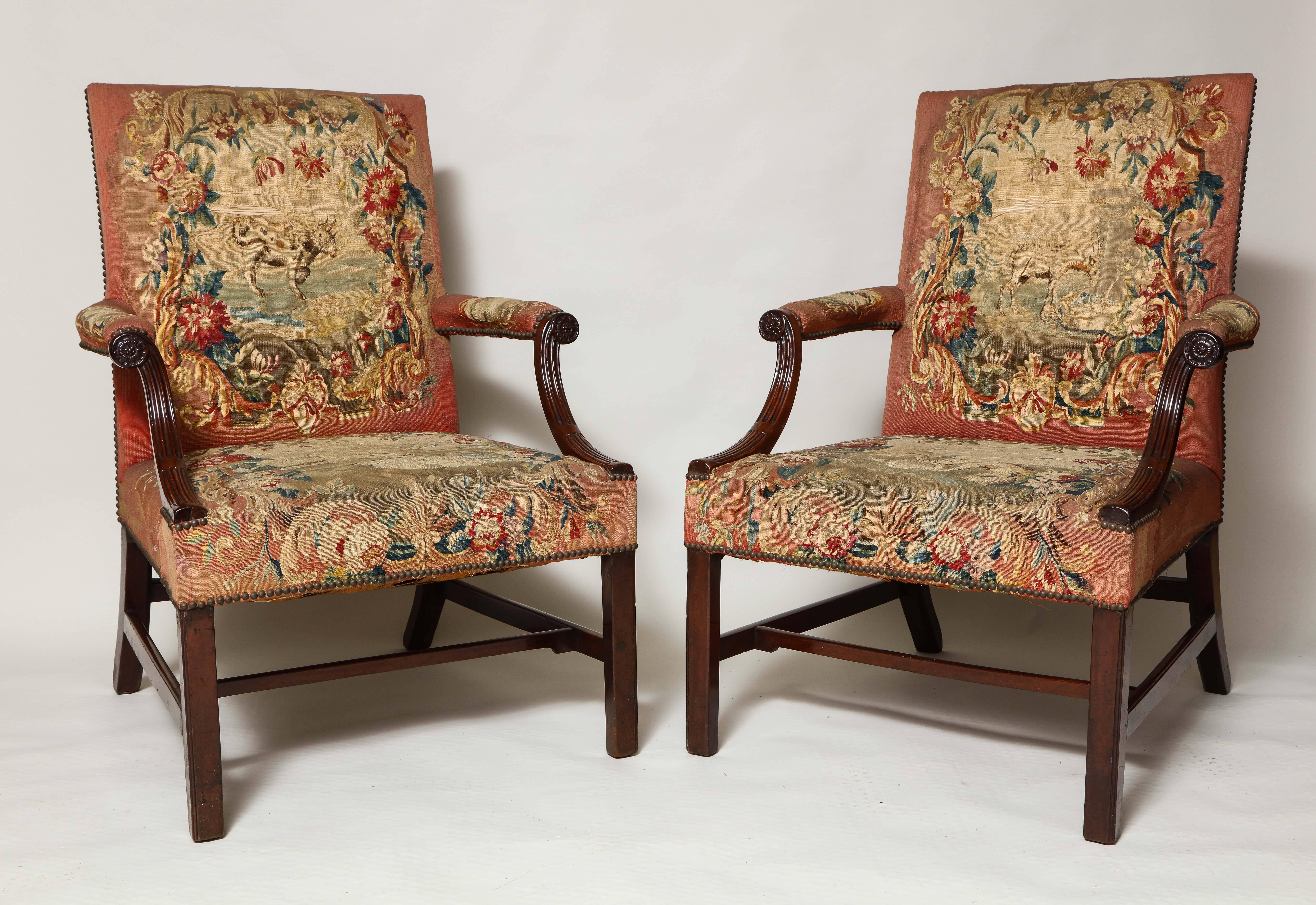 Mahogany Beautiful Pair of Georgian Gainsborough Chairs