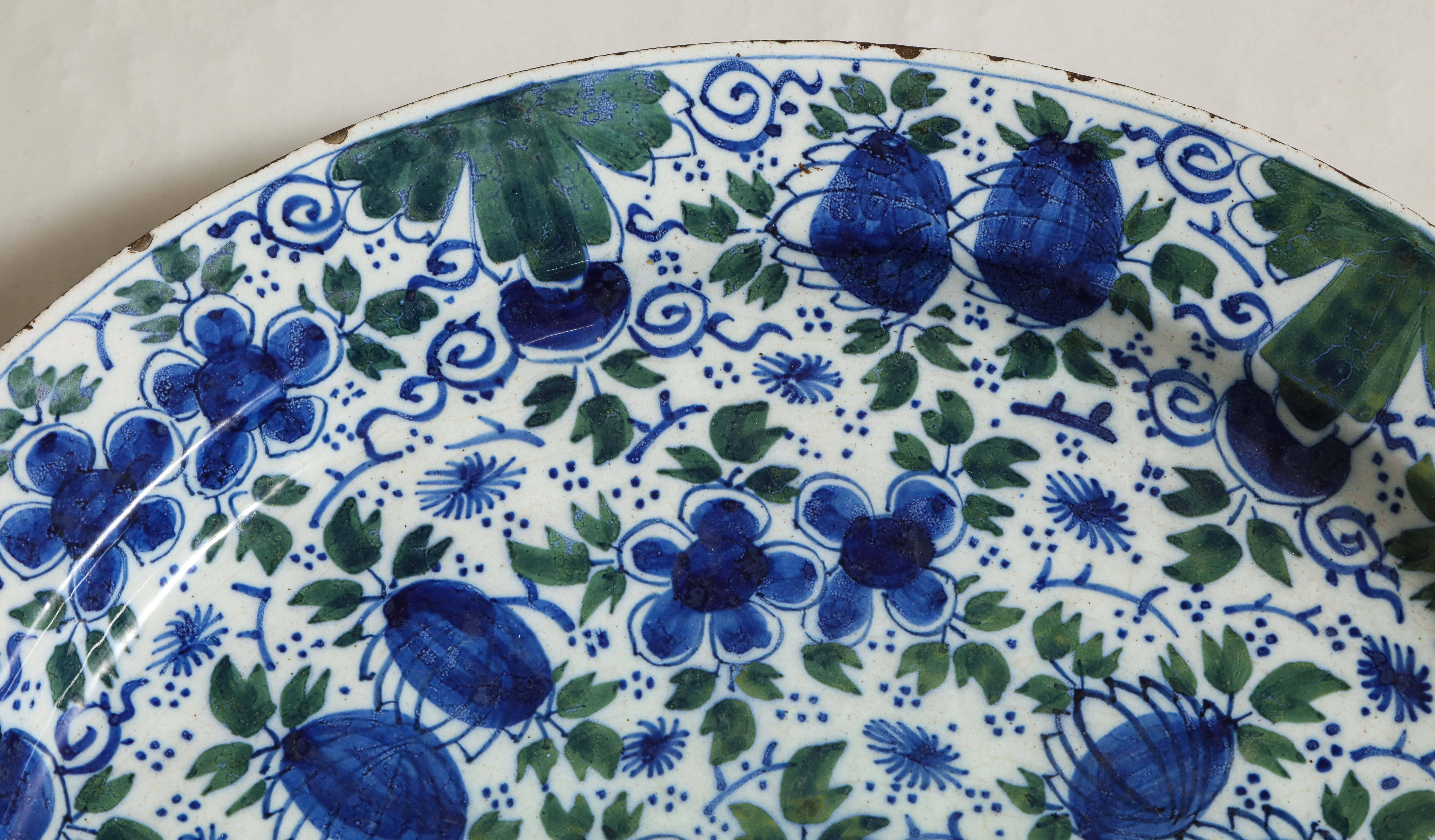 Pair of Profusely Decorated Delft Chargers In Good Condition In Greenwich, CT