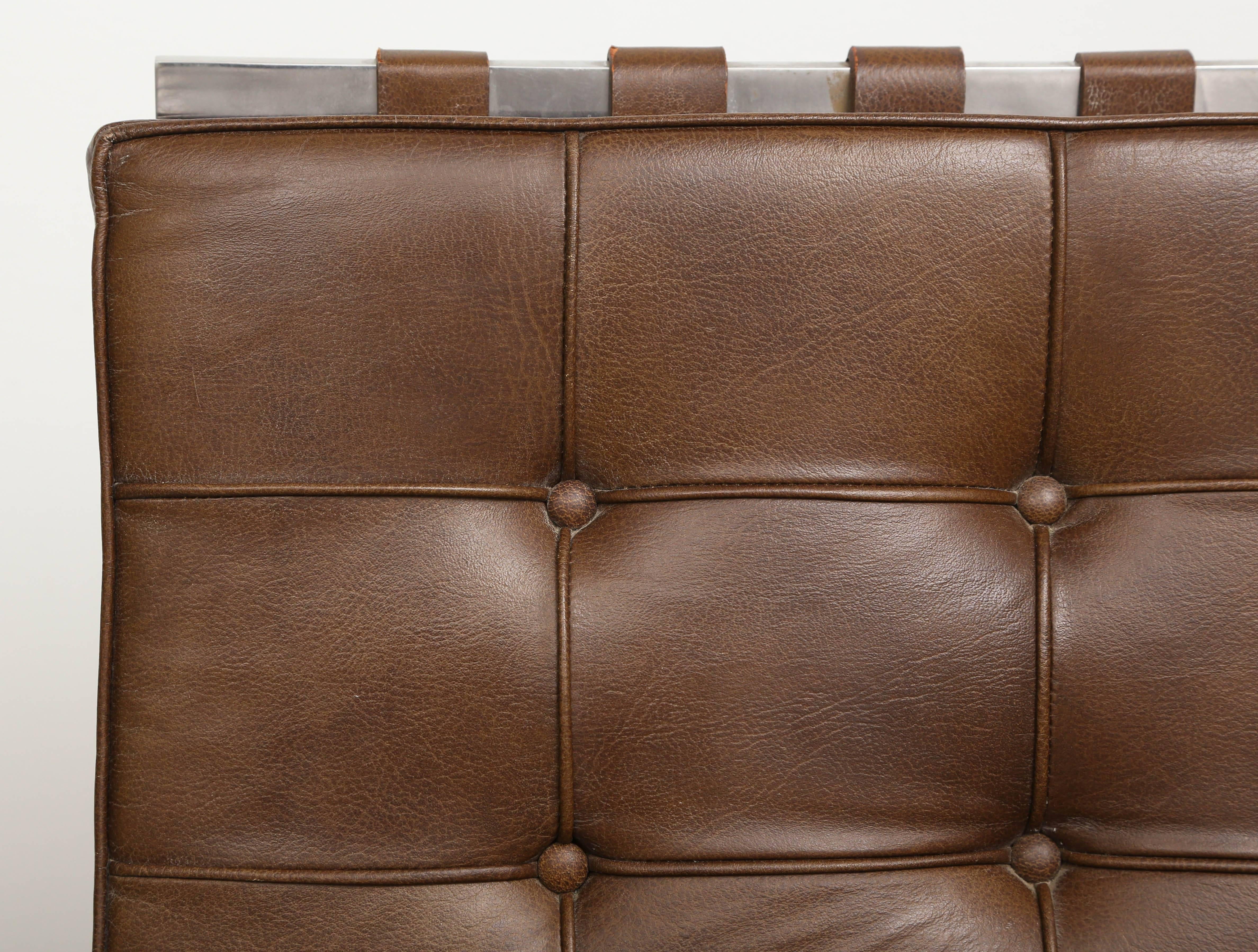 Mid-Century Modern Pair of Vintage Brown Leather Barcelona Chairs For Sale