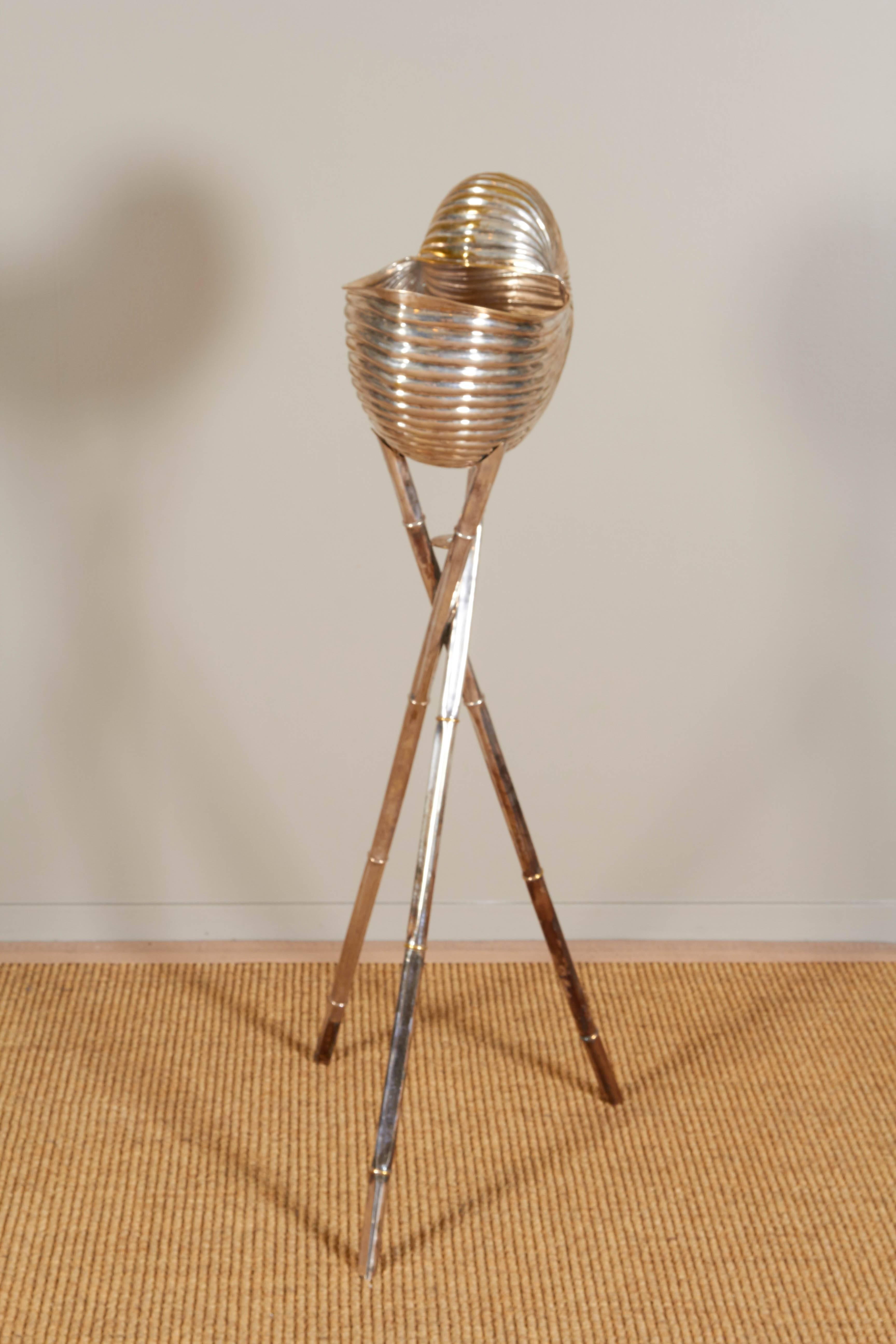 Los Castillo Silver Plate Nautilus Champagne Cooler on Tripod Stand In Good Condition In New York, NY