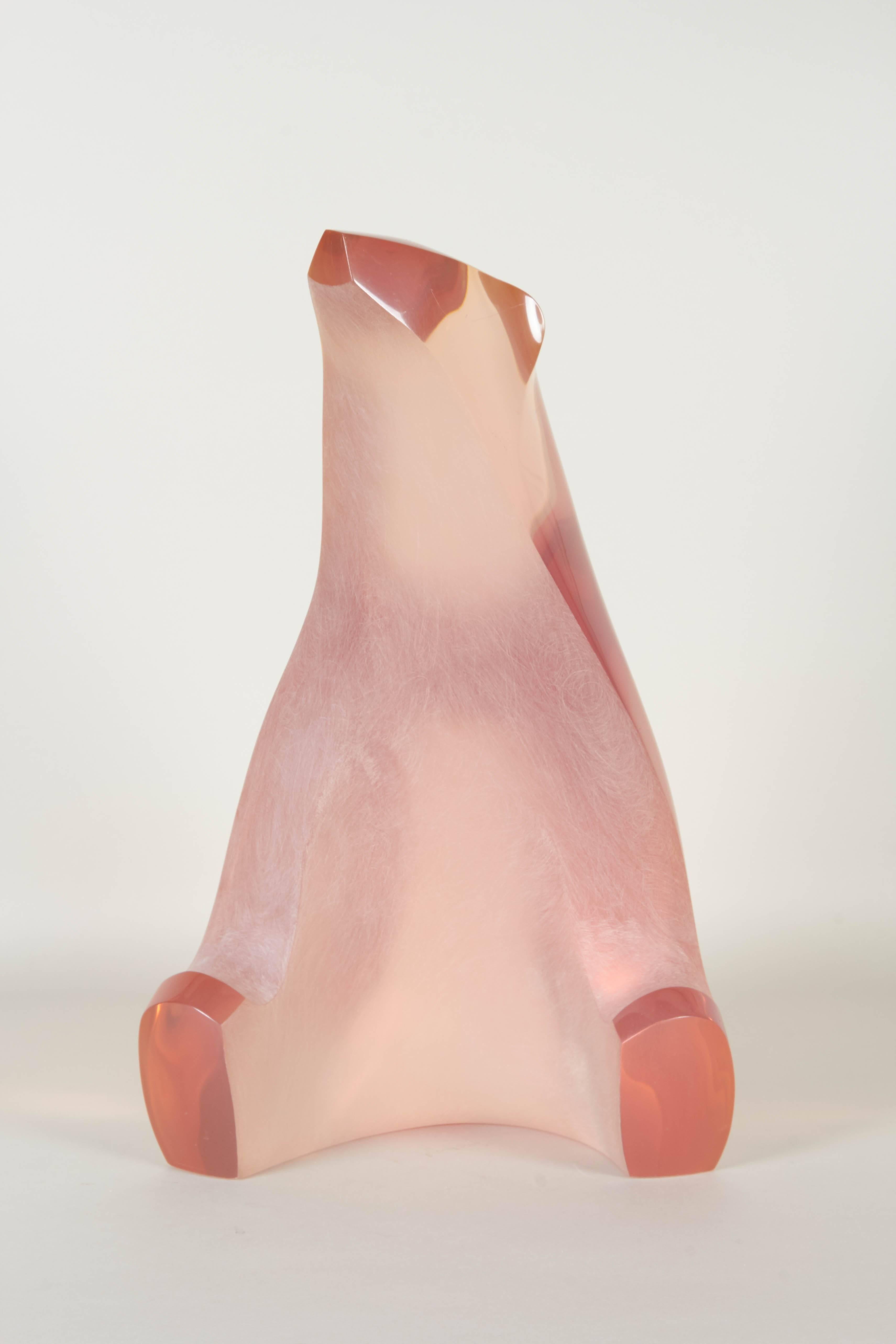 A modern sculpture in pink clear Lucite by artist Louis Von Koelnau, with etched detail to the front, depicting a seated bear. Markings include [© Louis Von Koelnau 1989/No. 85 of 200], signed to the foot. Excellent condition, with minor presence of