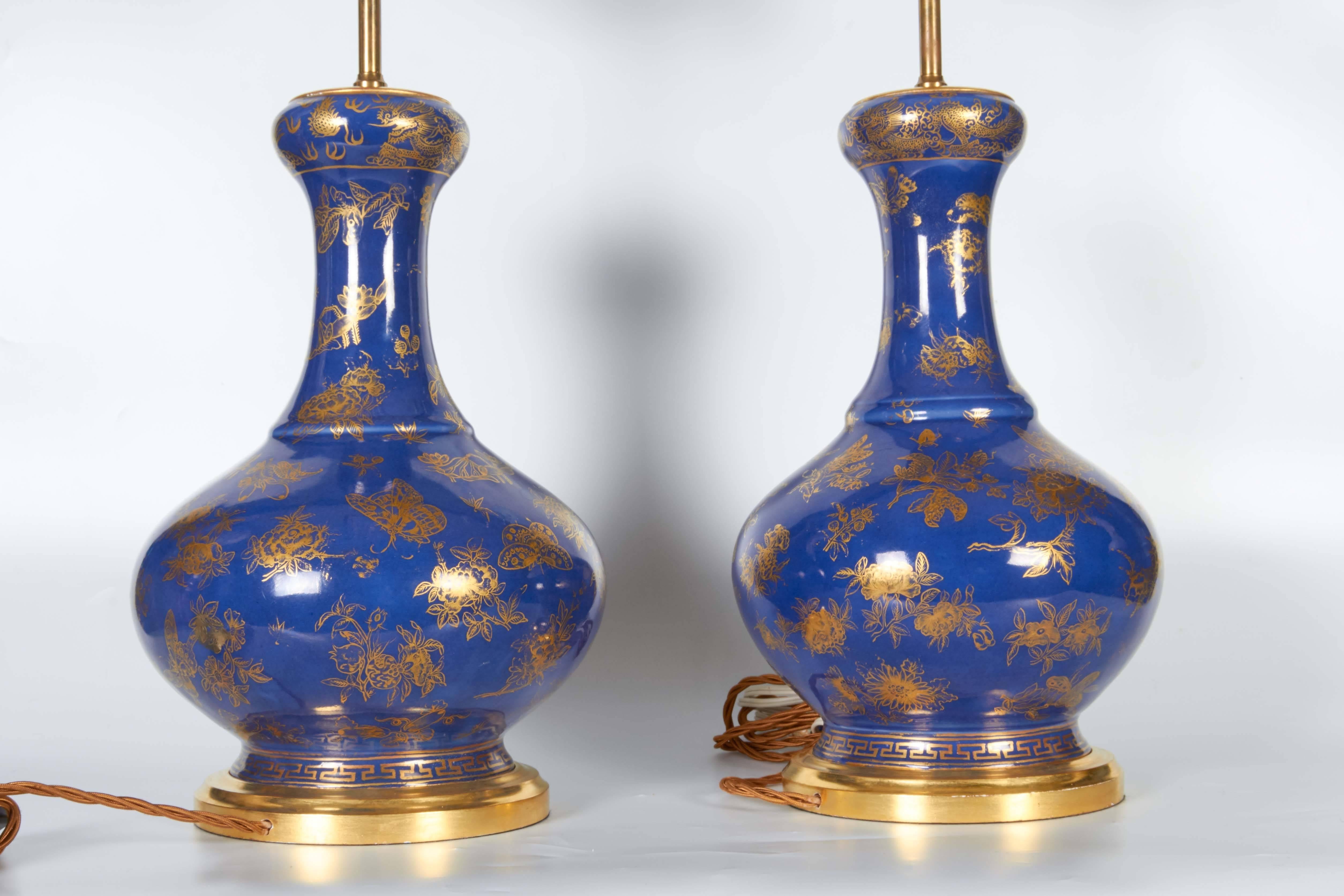 Louis XVI Pair of Chinese Blue Poudre Porcelain and Gilt Decorated Lamps