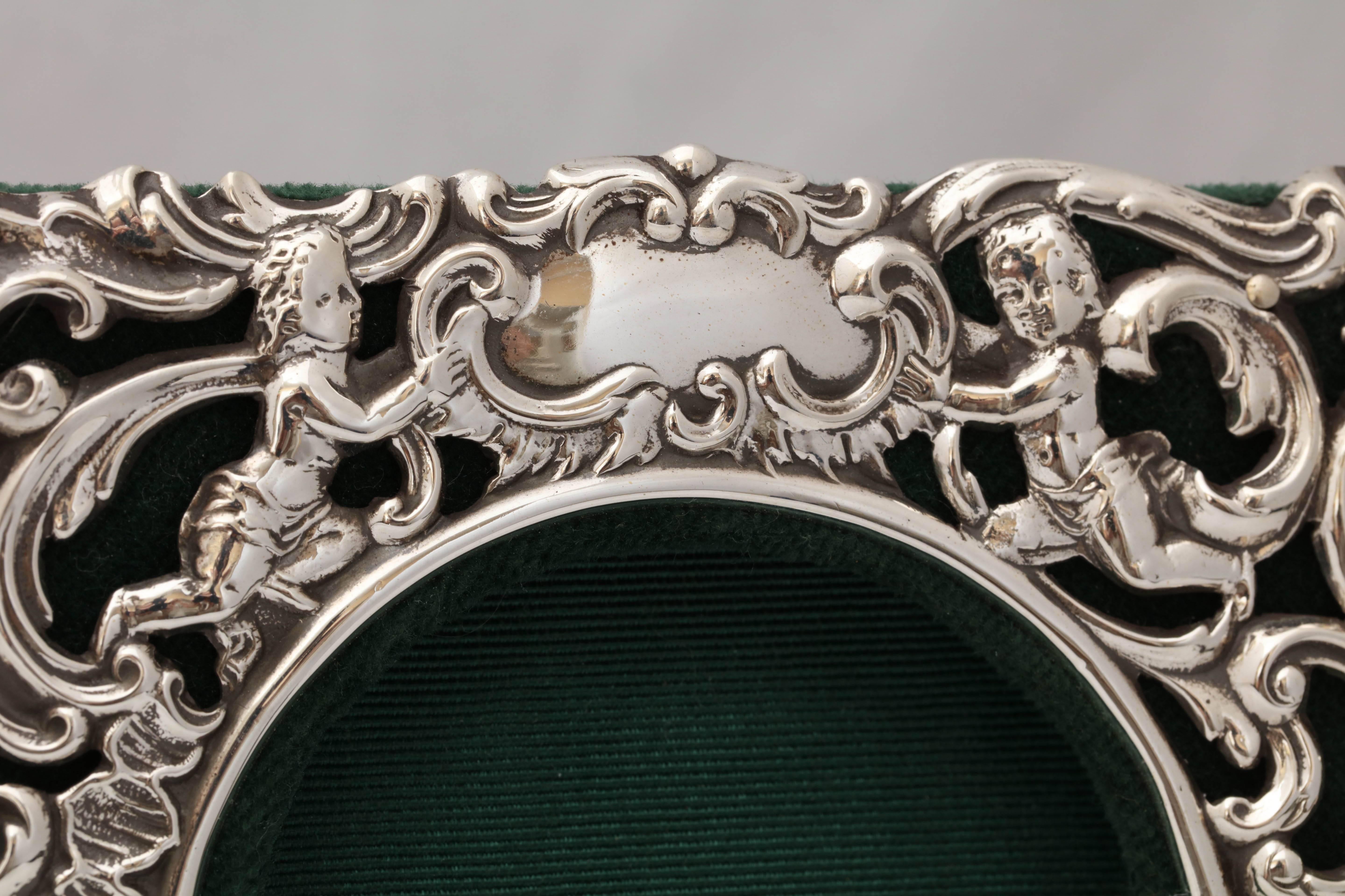 Victorian Sterling Silver William Comyns Picture Frame 4