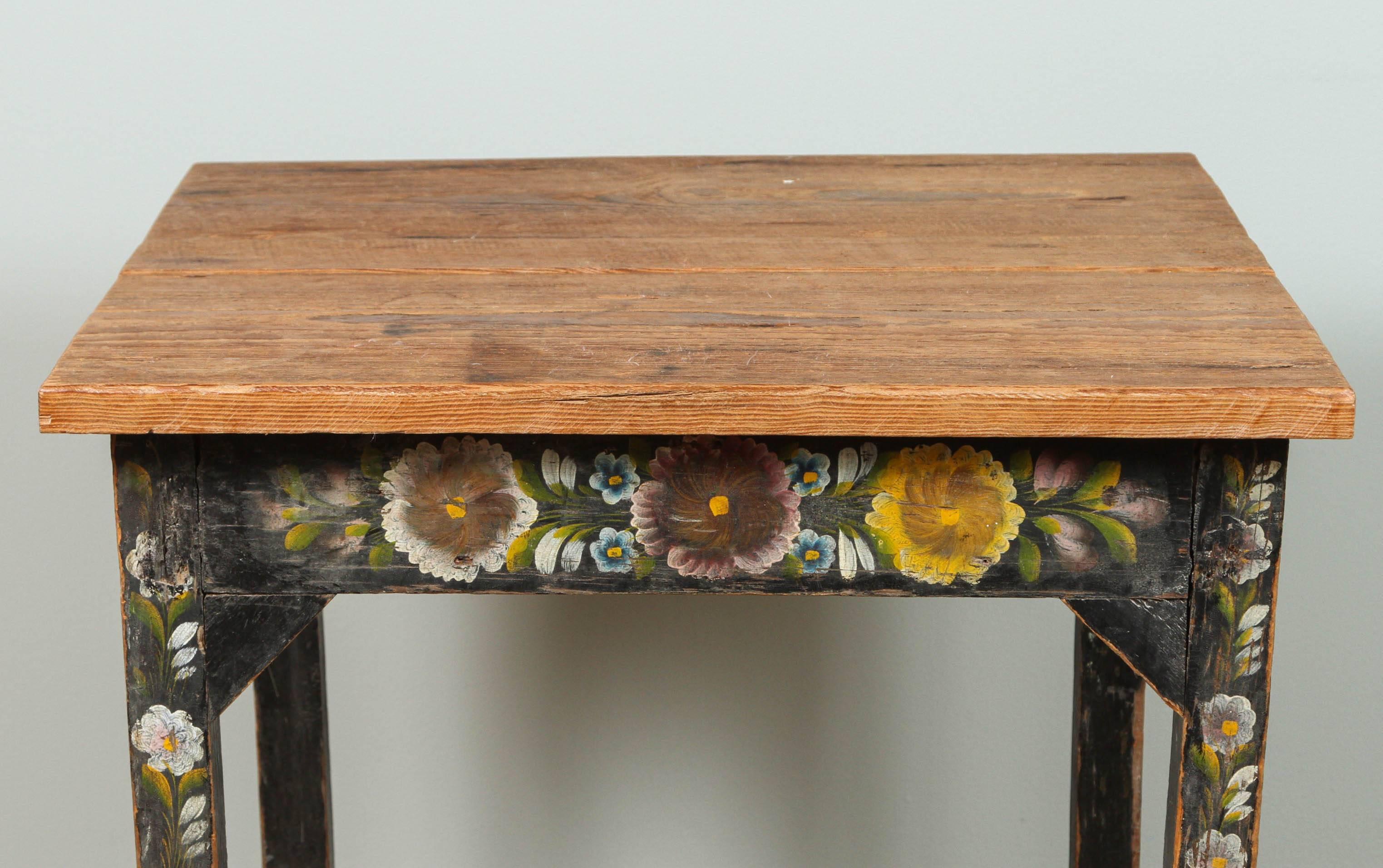 Mexican Hand-Painted Table, Olinala Paint Work 2