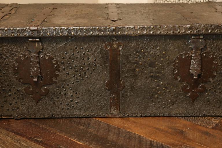 Late 16th Century Spanish Leather Trunk at 1stDibs