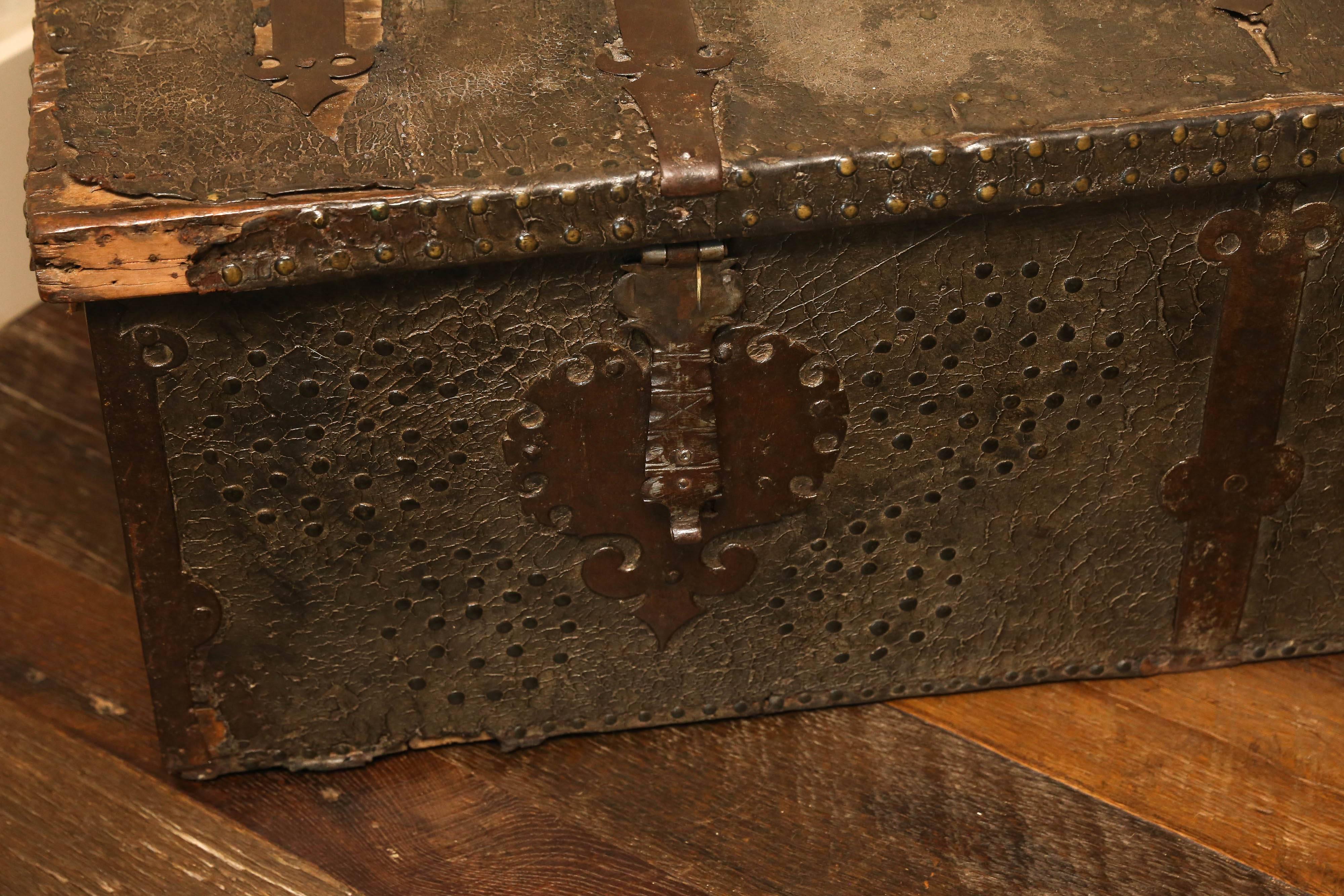 Late 16th Century Spanish Leather Trunk 2