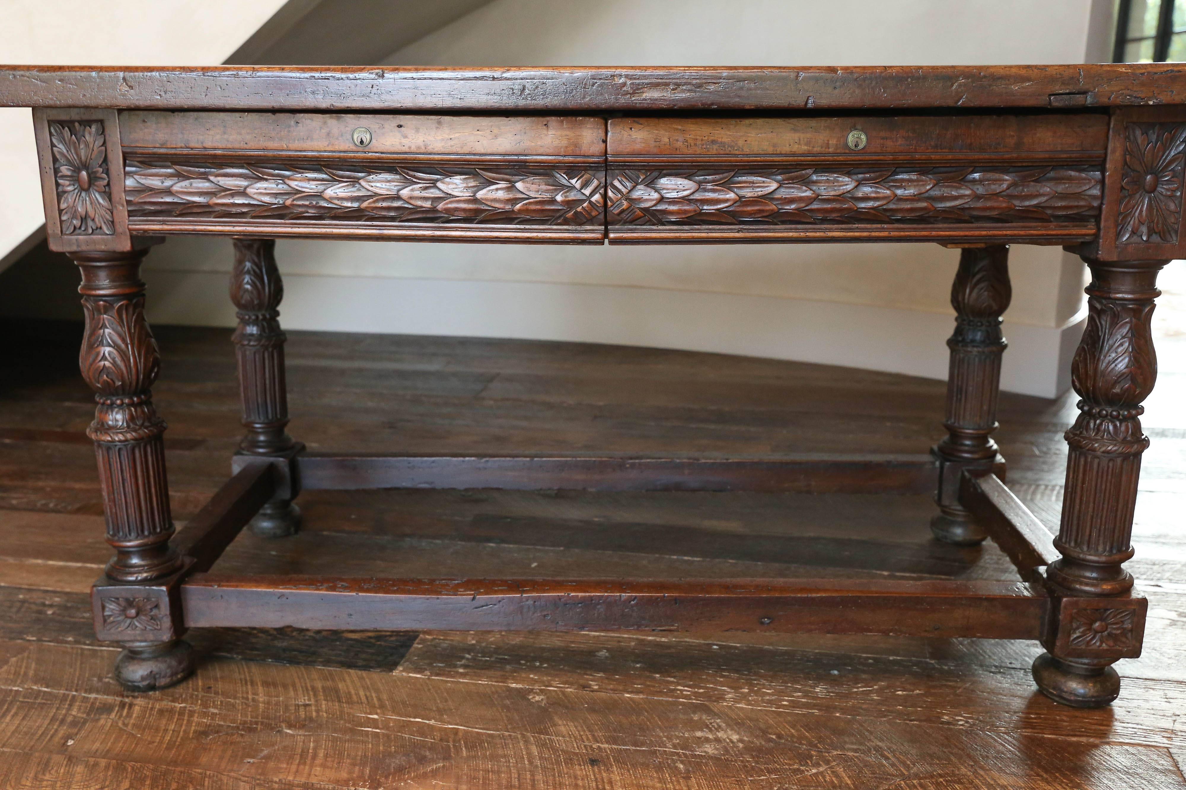 18th Century Walnut Table In Excellent Condition In Houston, TX