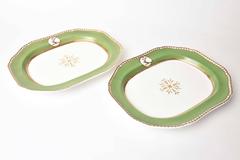 Antique English Large Meat or Service Platter 19th Century Hunter Green Armorial