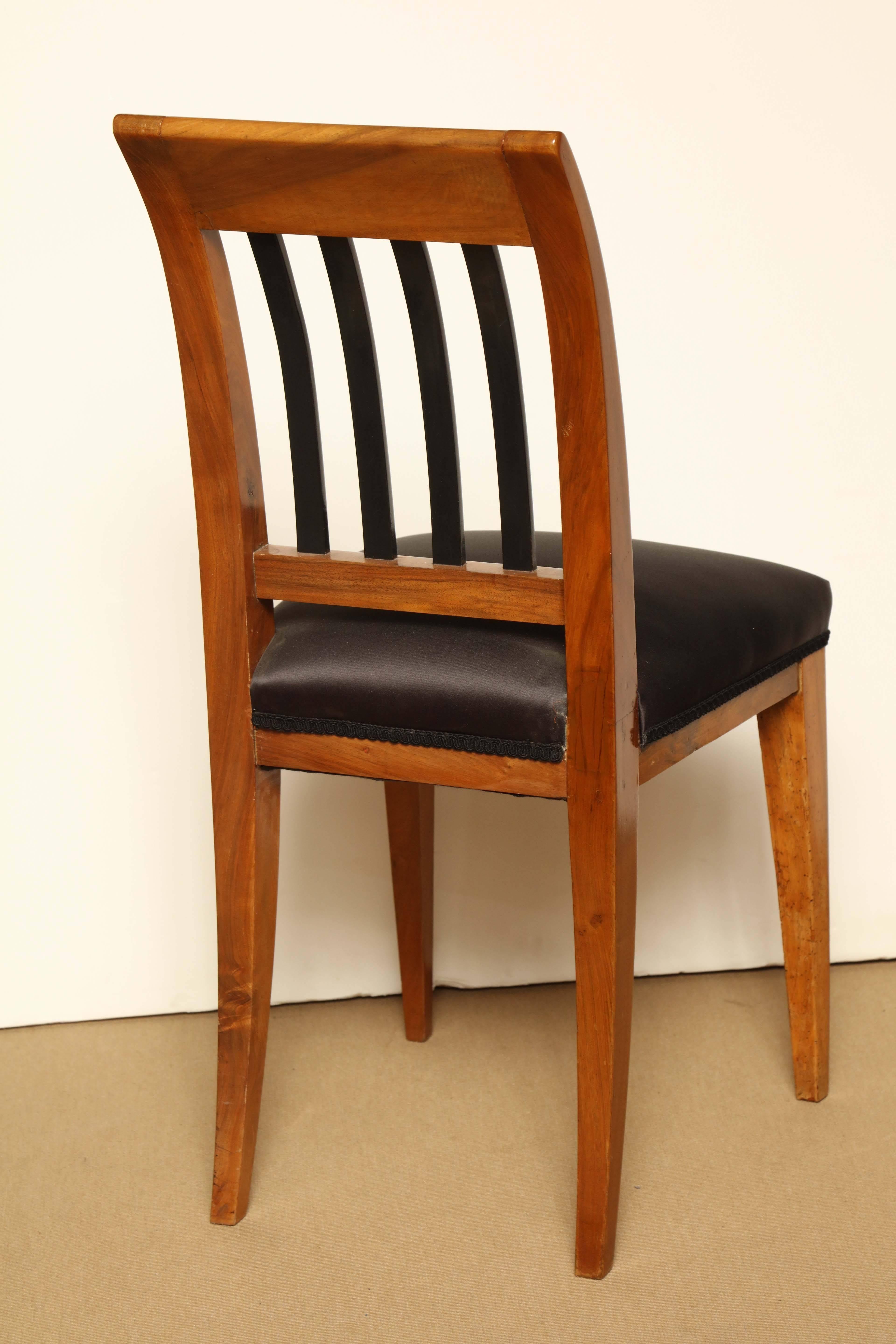 Early 19th Century Austrian, Walnut Side Chair For Sale 3