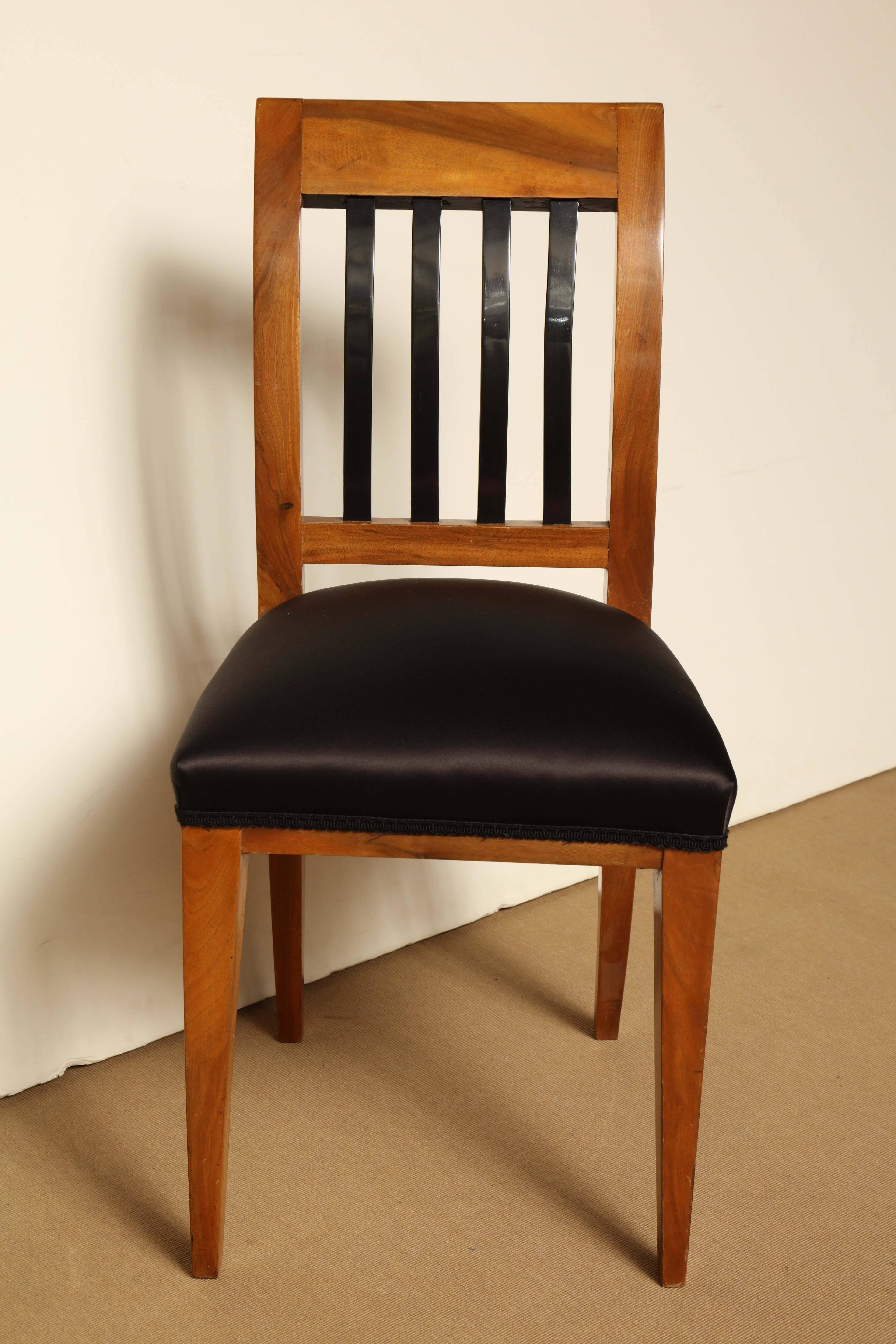 Early 19th Century Austrian, Walnut Side Chair For Sale 5