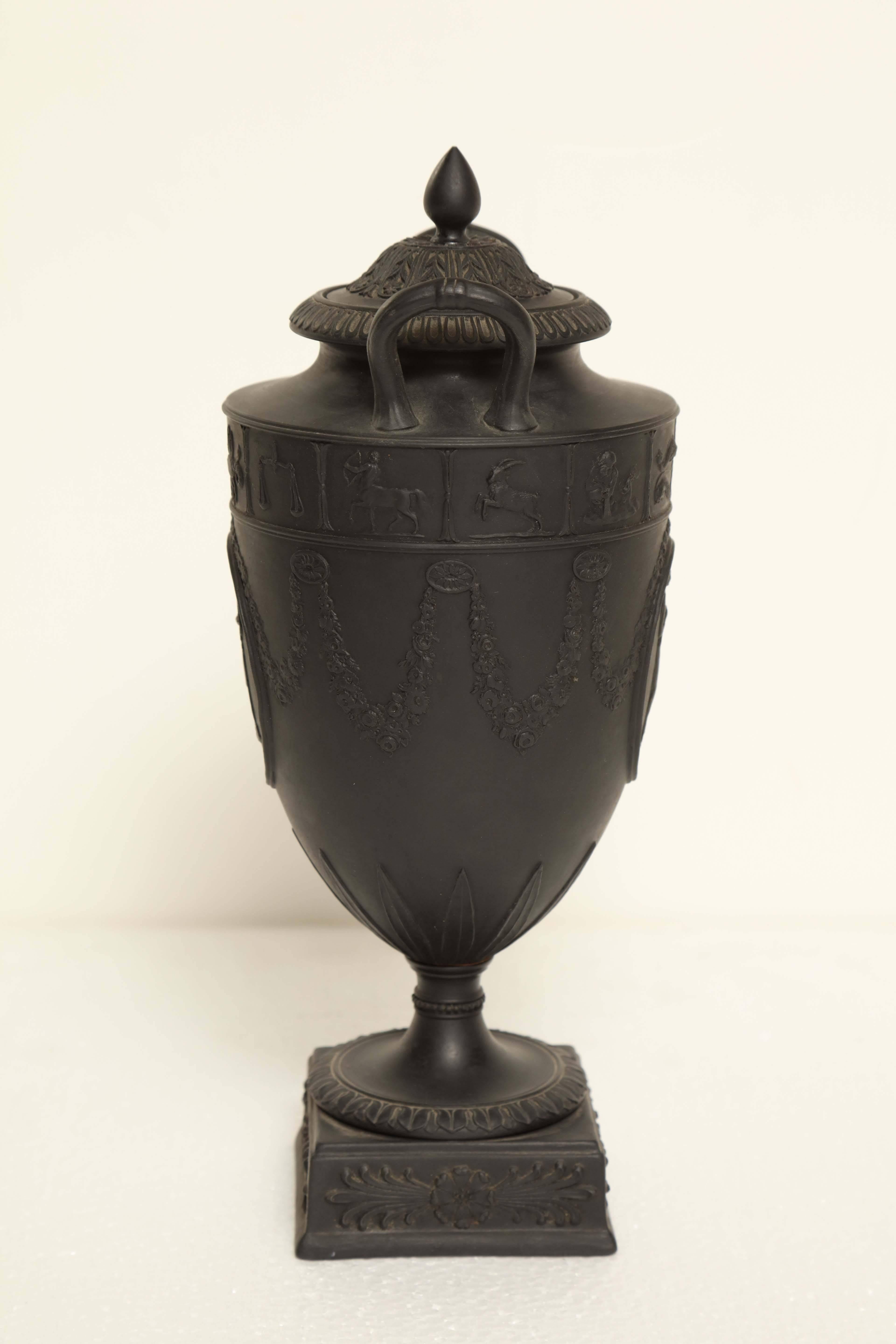 wedgwood black basalt vase