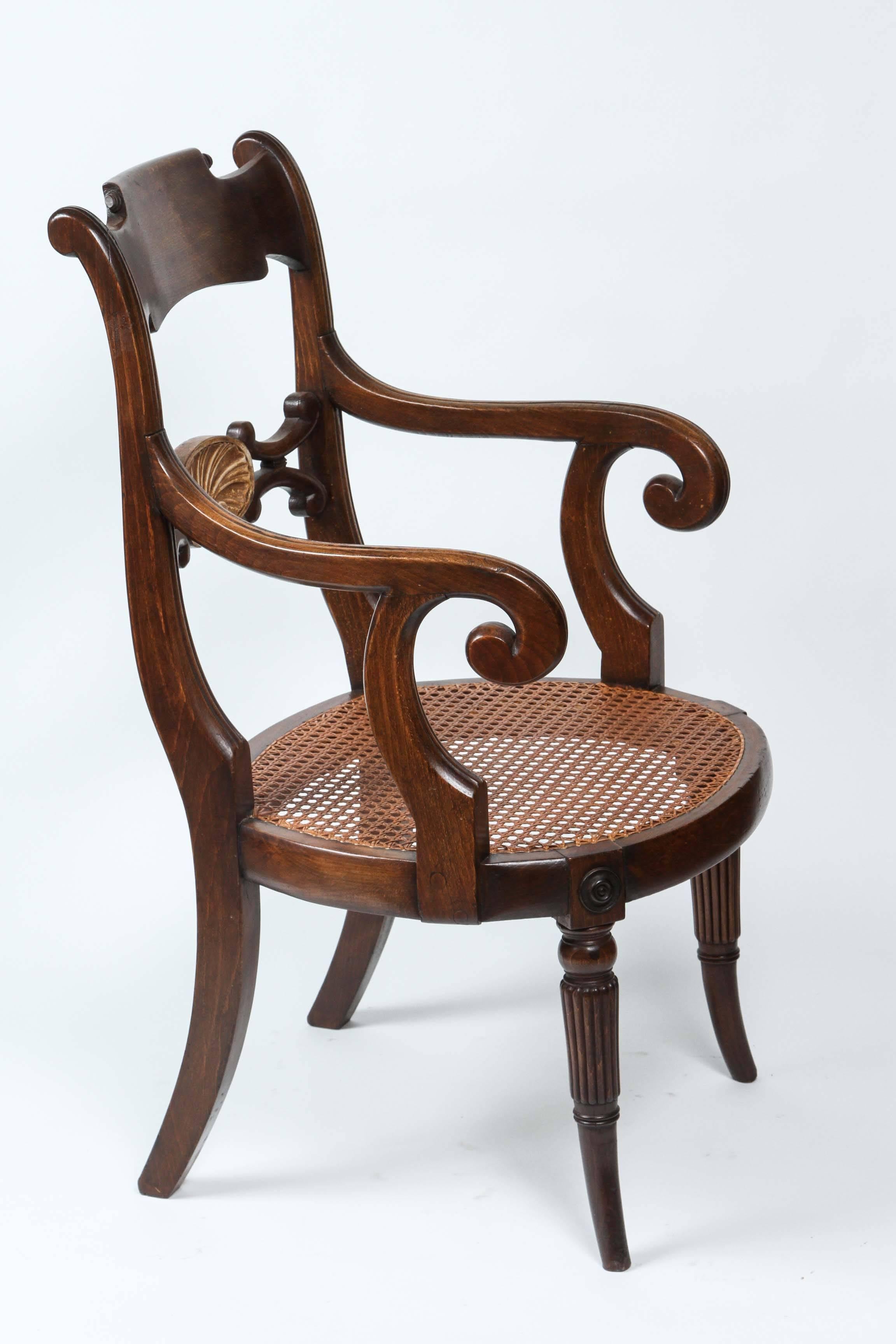 Pair of English Regency Over-Scaled Mahogany Armchairs, circa 1820 For Sale 2