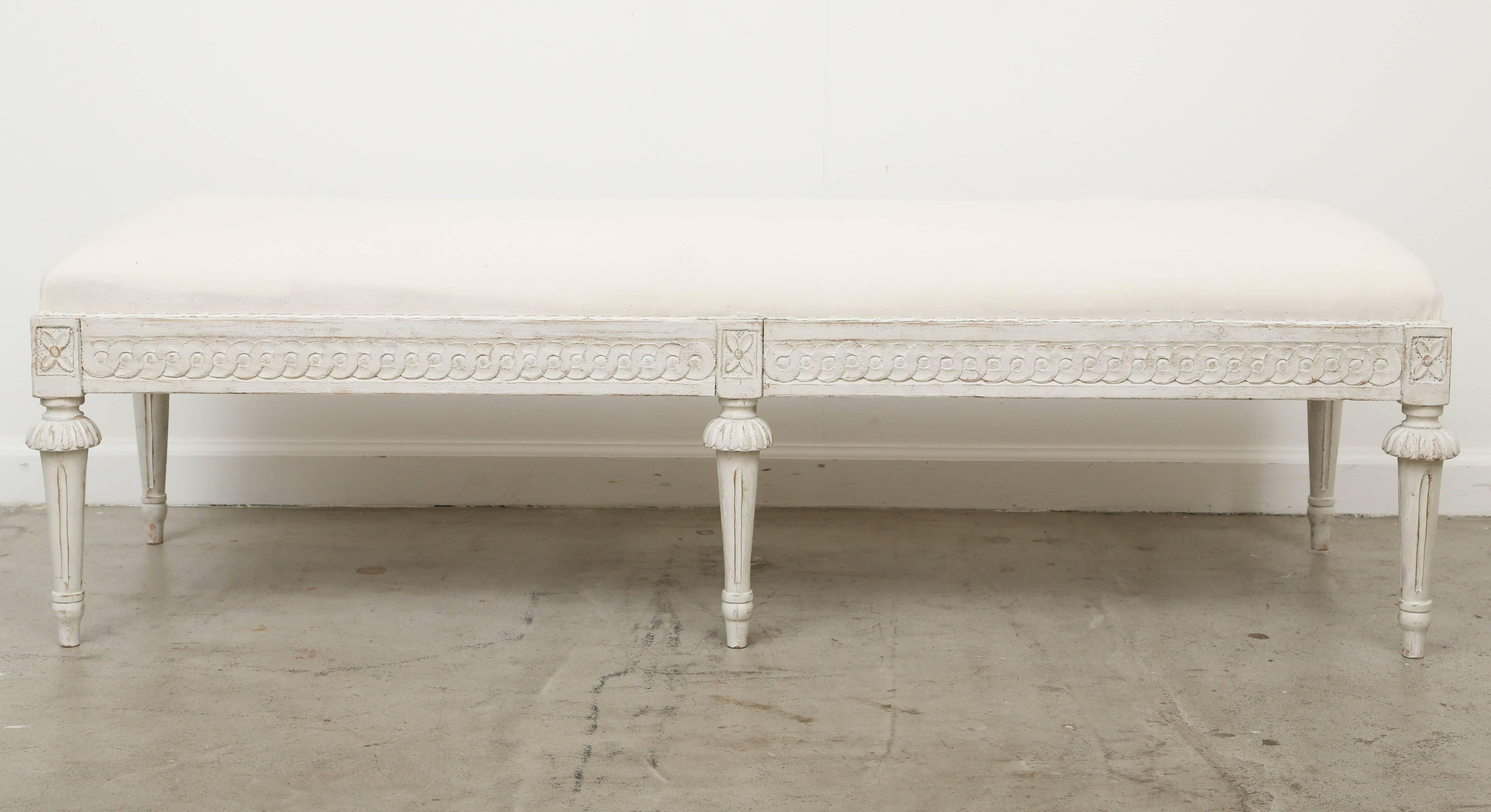 Antique Swedish Gustavian Style Long Painted  Bench, Mid-19th Century In Good Condition In West Palm Beach, FL
