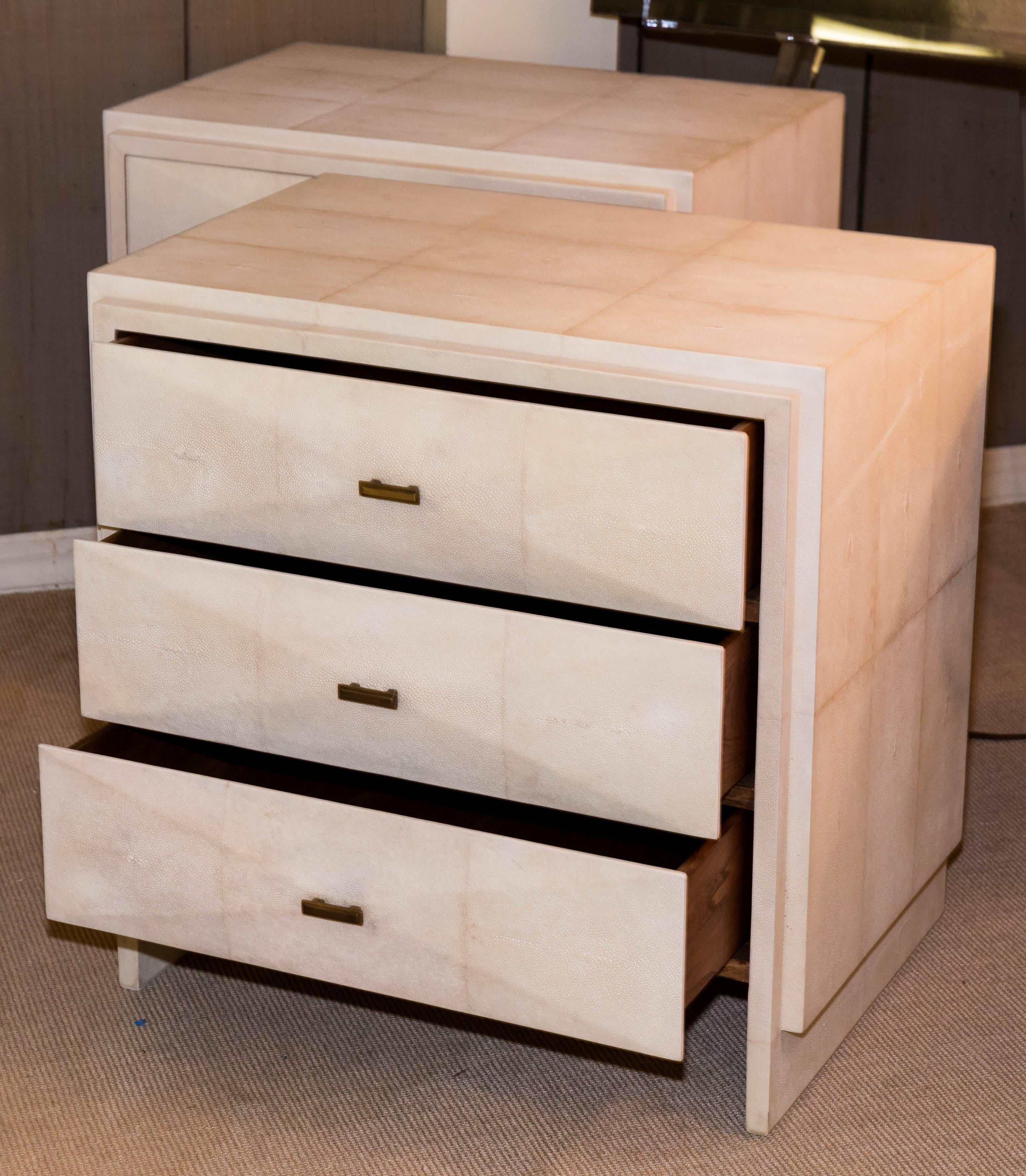 Pair of White Shagreen Three-Drawer Nightstands 2