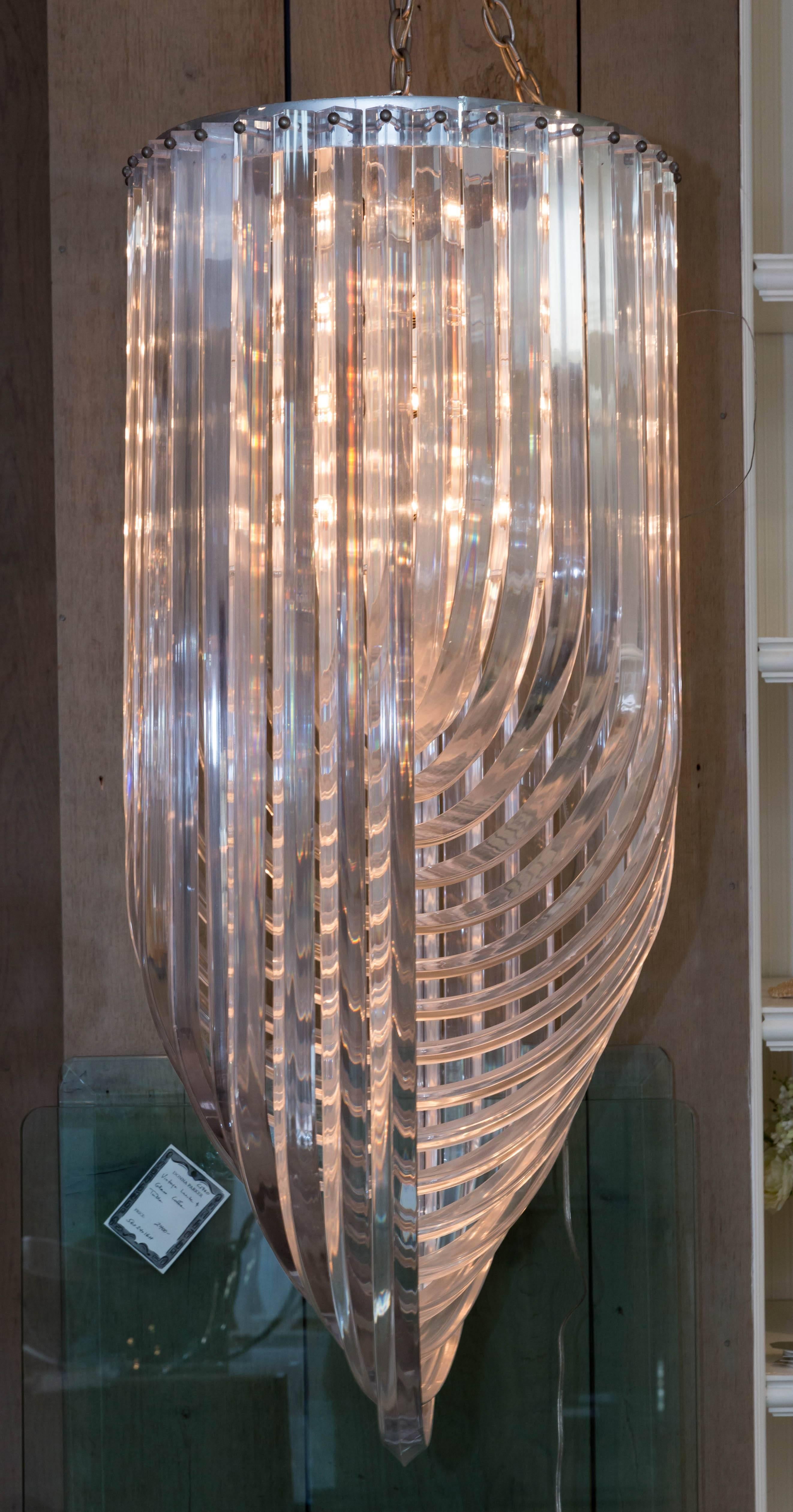 Spectacular Huge Mid-Century Lucite Chandelier In Excellent Condition In Water Mill, NY