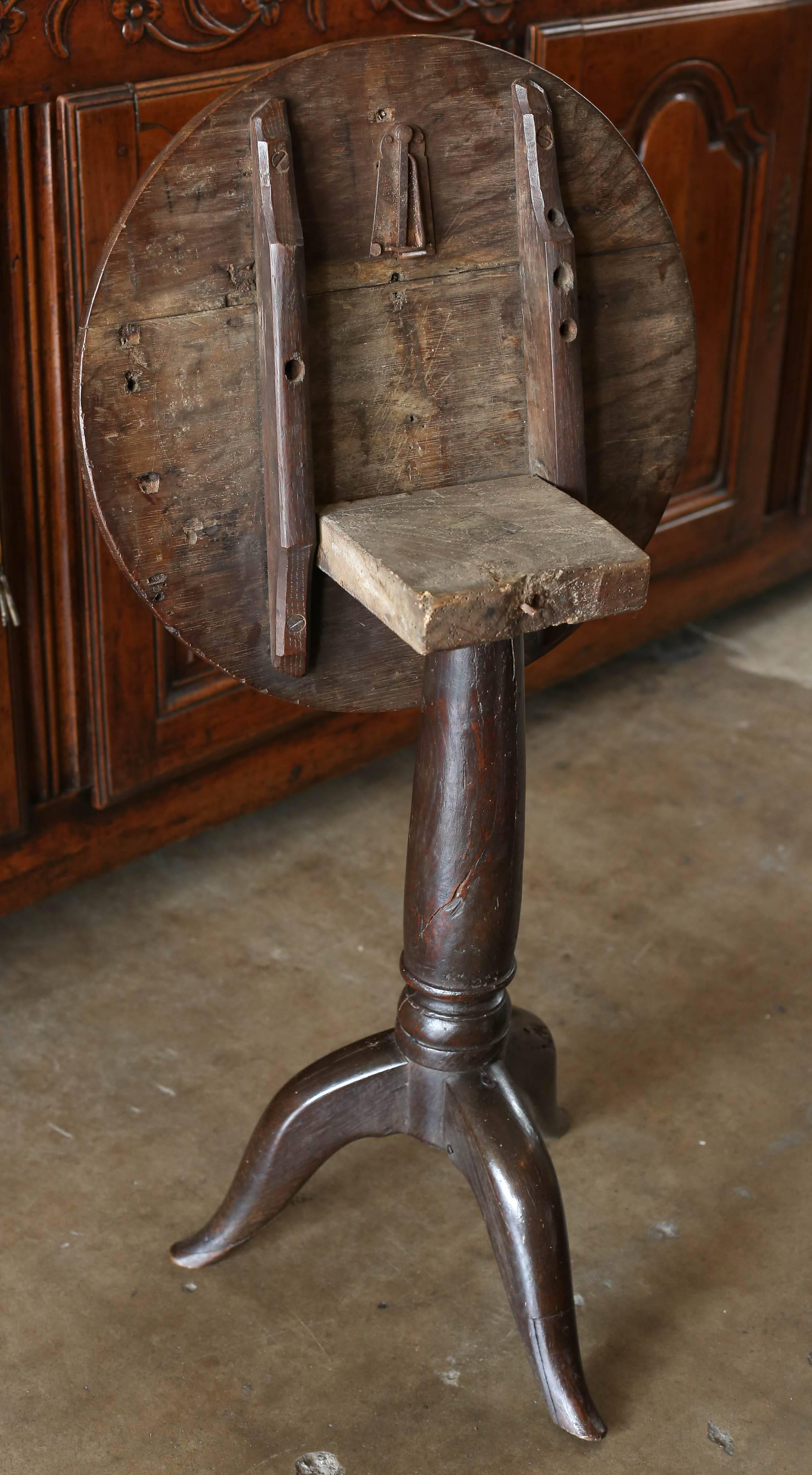 19th Century Folk Art Oak Tripod Side Table 3