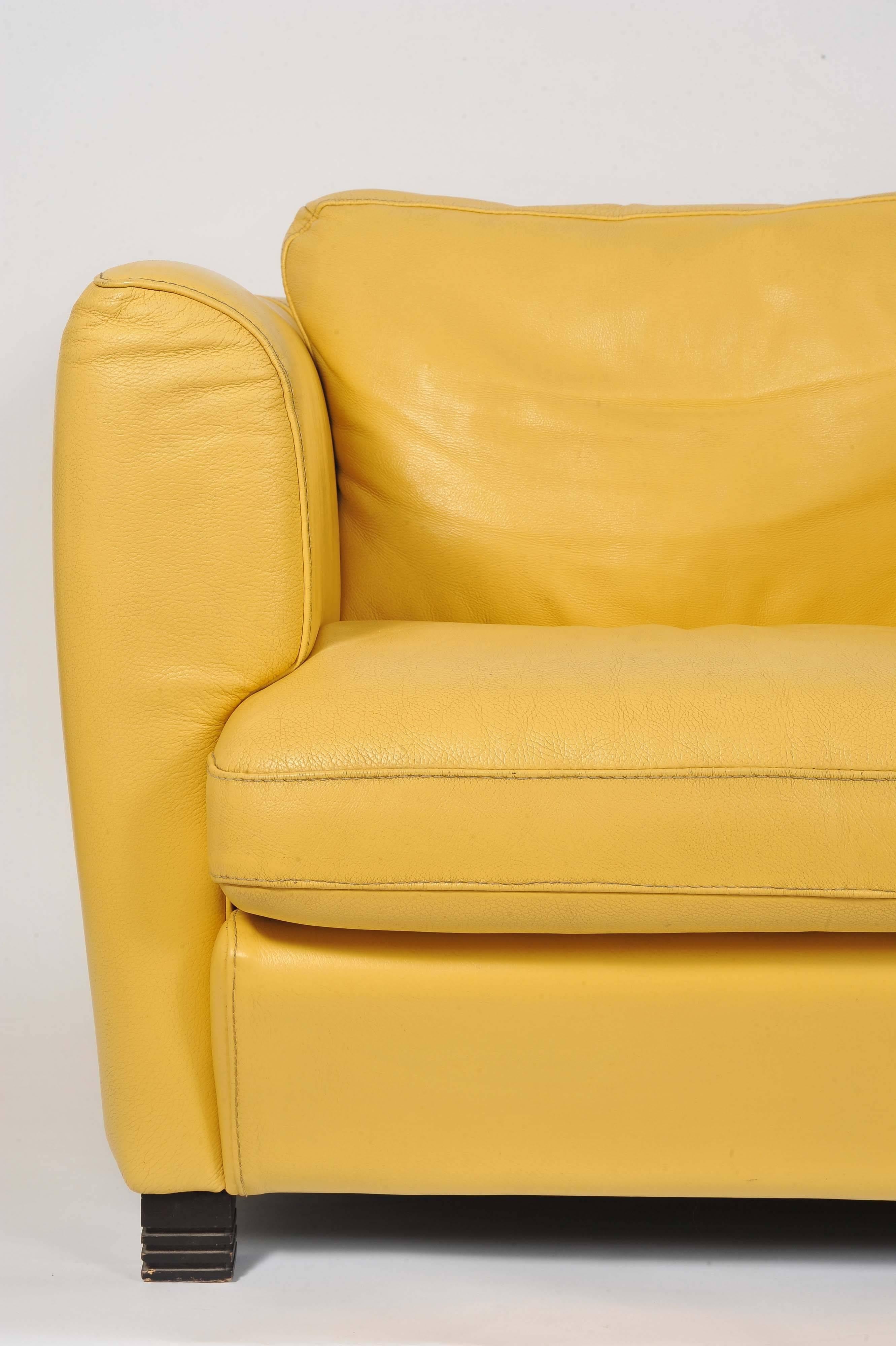 Italian Pair of French 1960s Cream/Yellow Leather Club Chairs