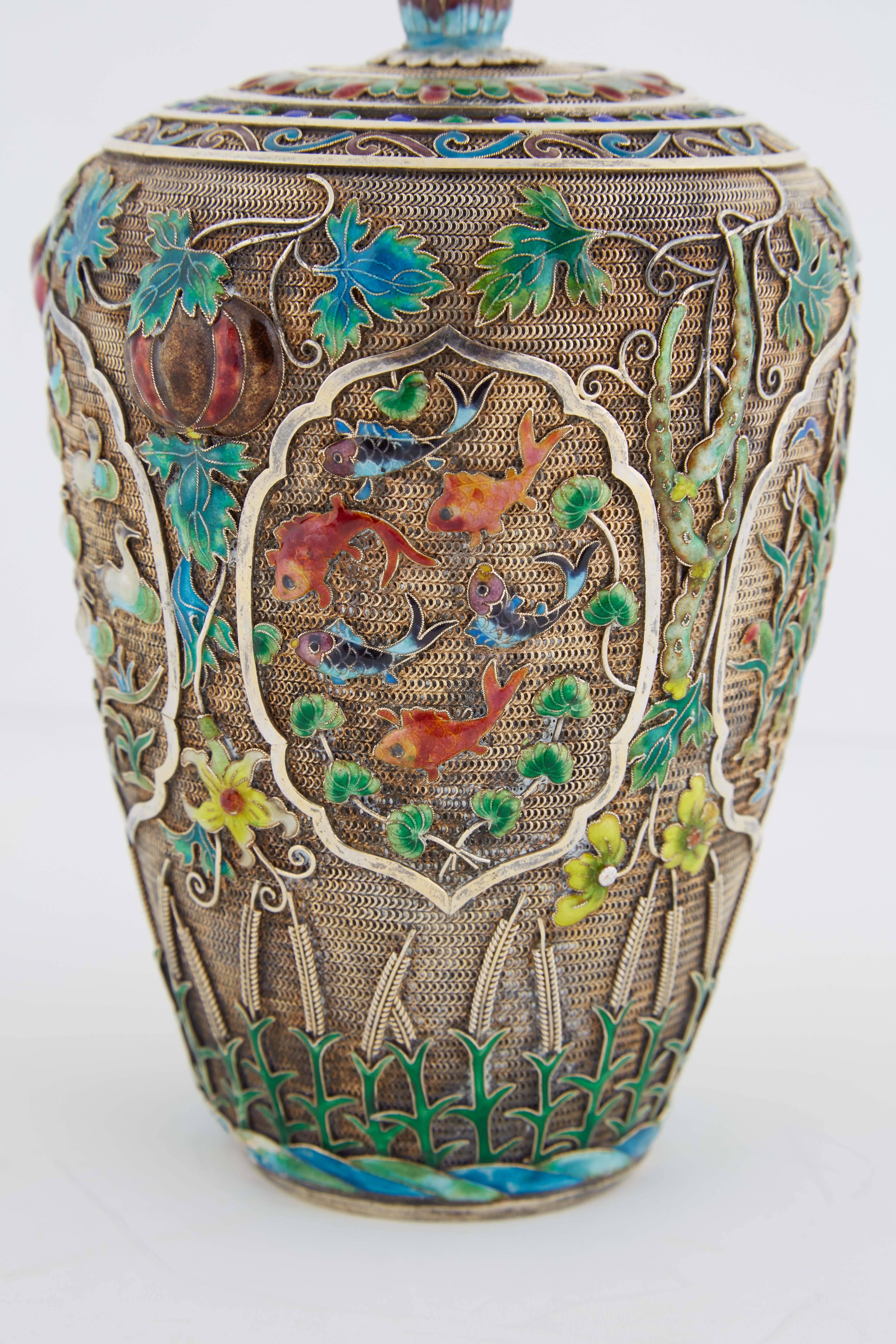 Chinese Silver Filigree and Enamel Enameled Tea Caddy In Excellent Condition In Queens, NY