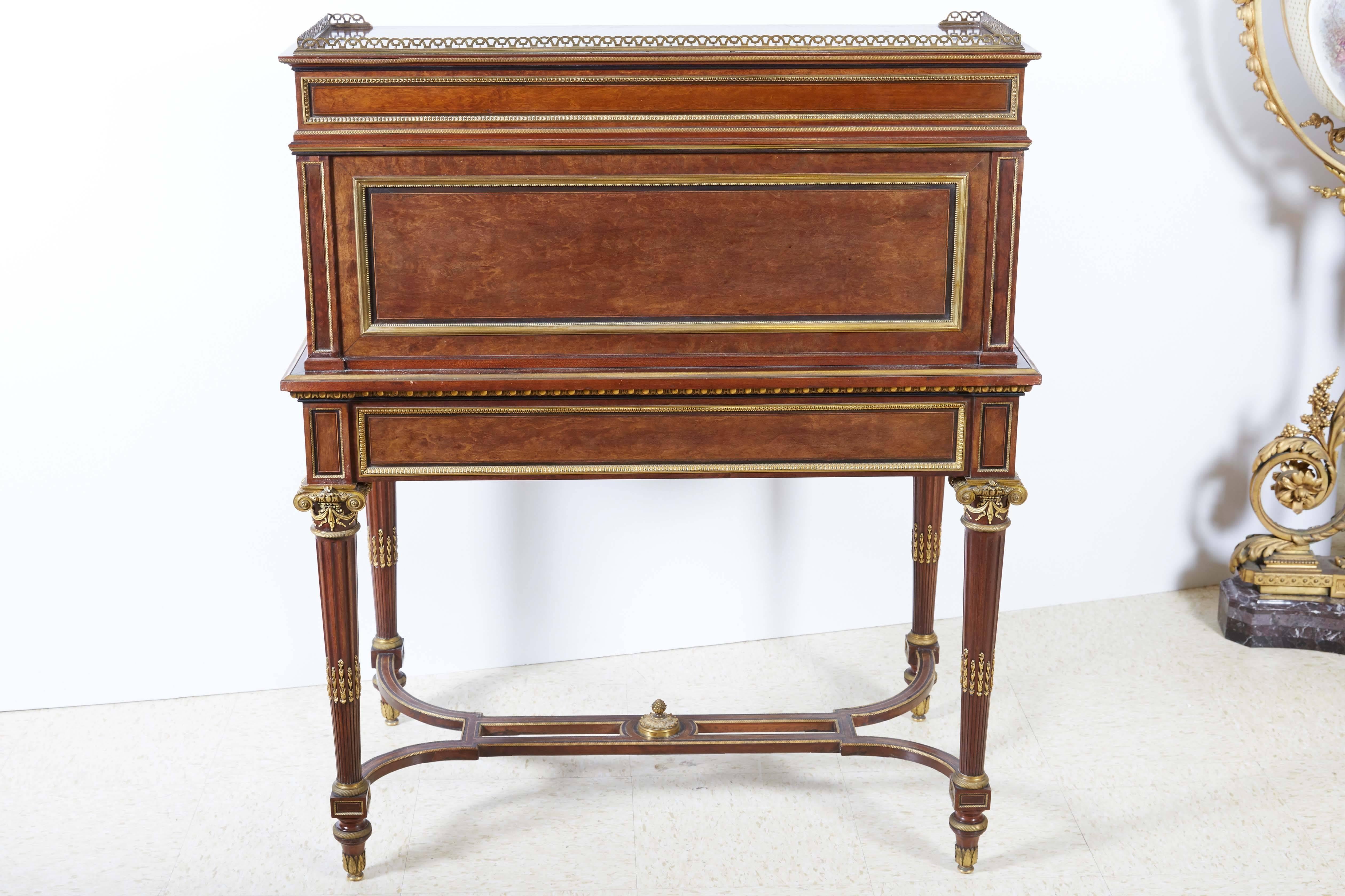 Leather French Ormolu-Mounted Bureau a Cylindre Roll Top Desk Signed H. Fourdinois