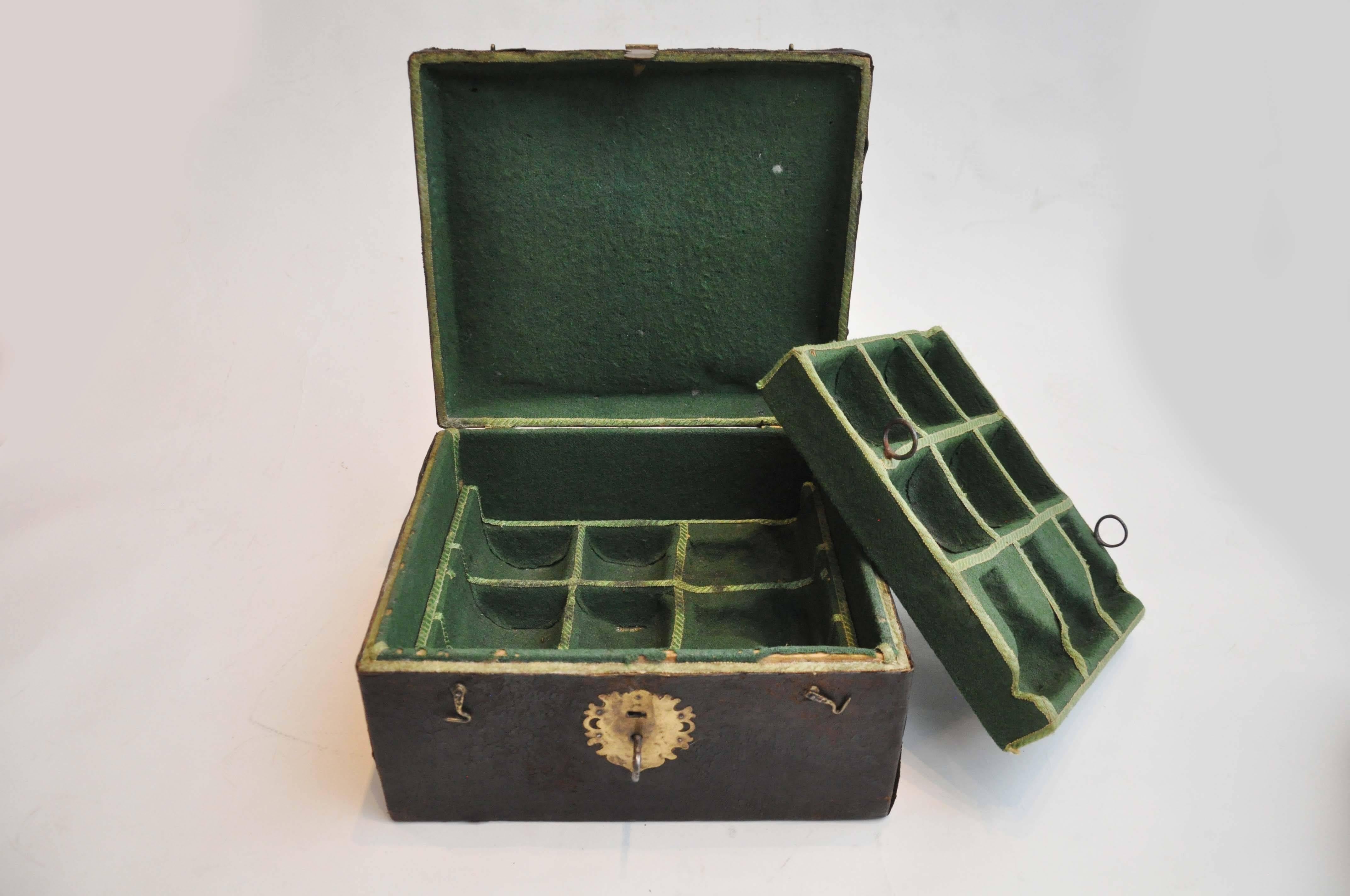 19th Century Leather and Brass Decorative Box from Germany 6
