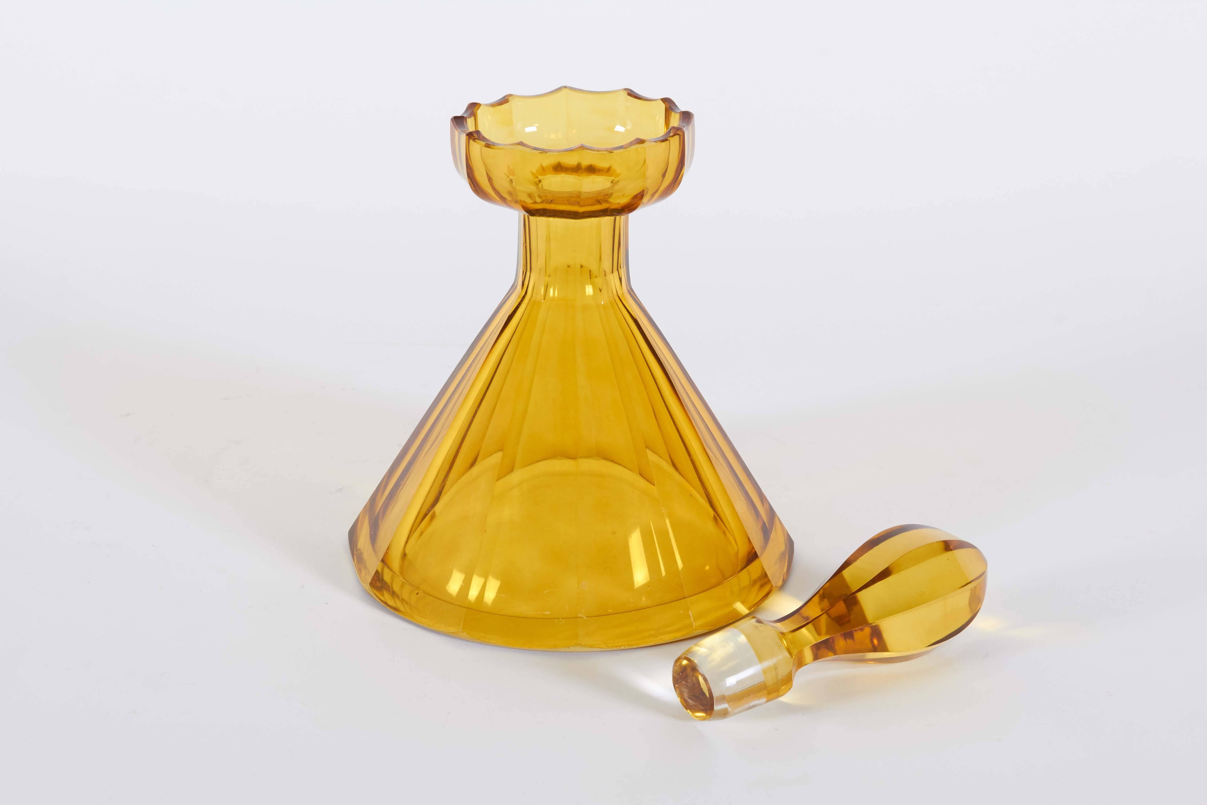 Late 19th Century Yellow Decanter with Stopper For Sale