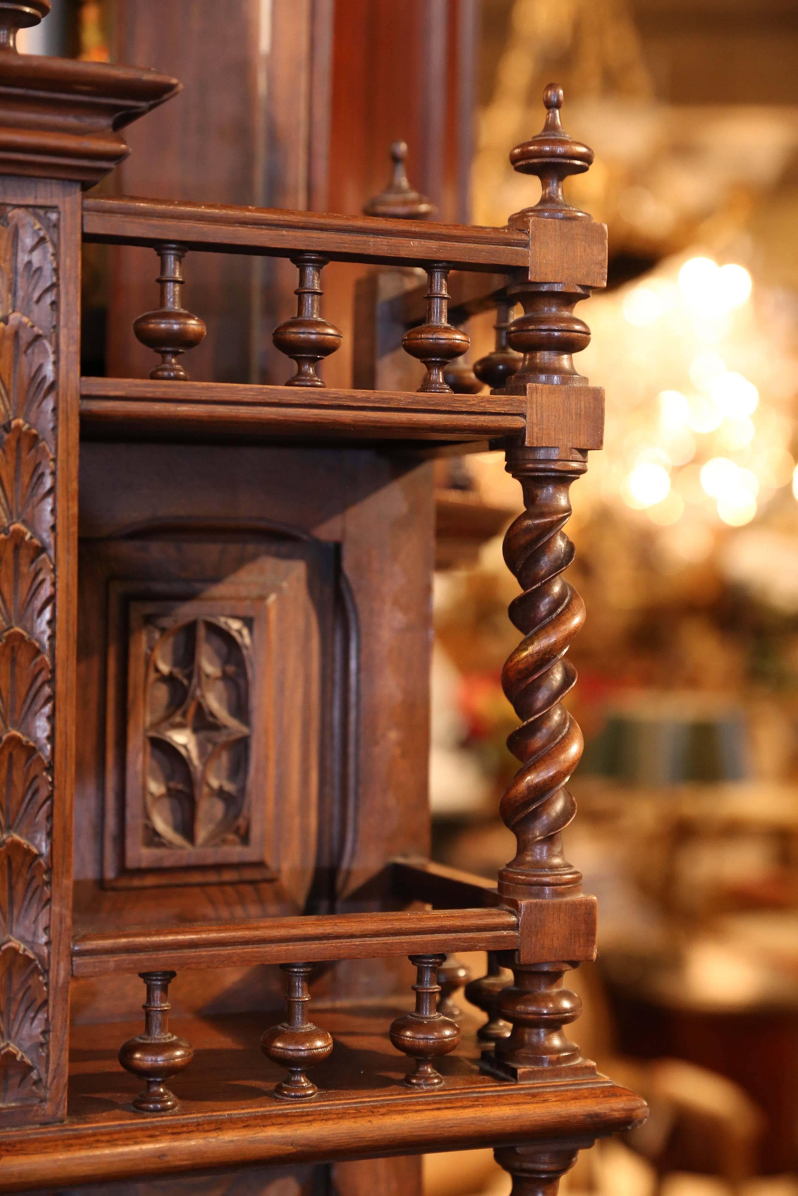 French Walnut Cabinet in Renaissance Style 19th Century In Excellent Condition In Houston, TX