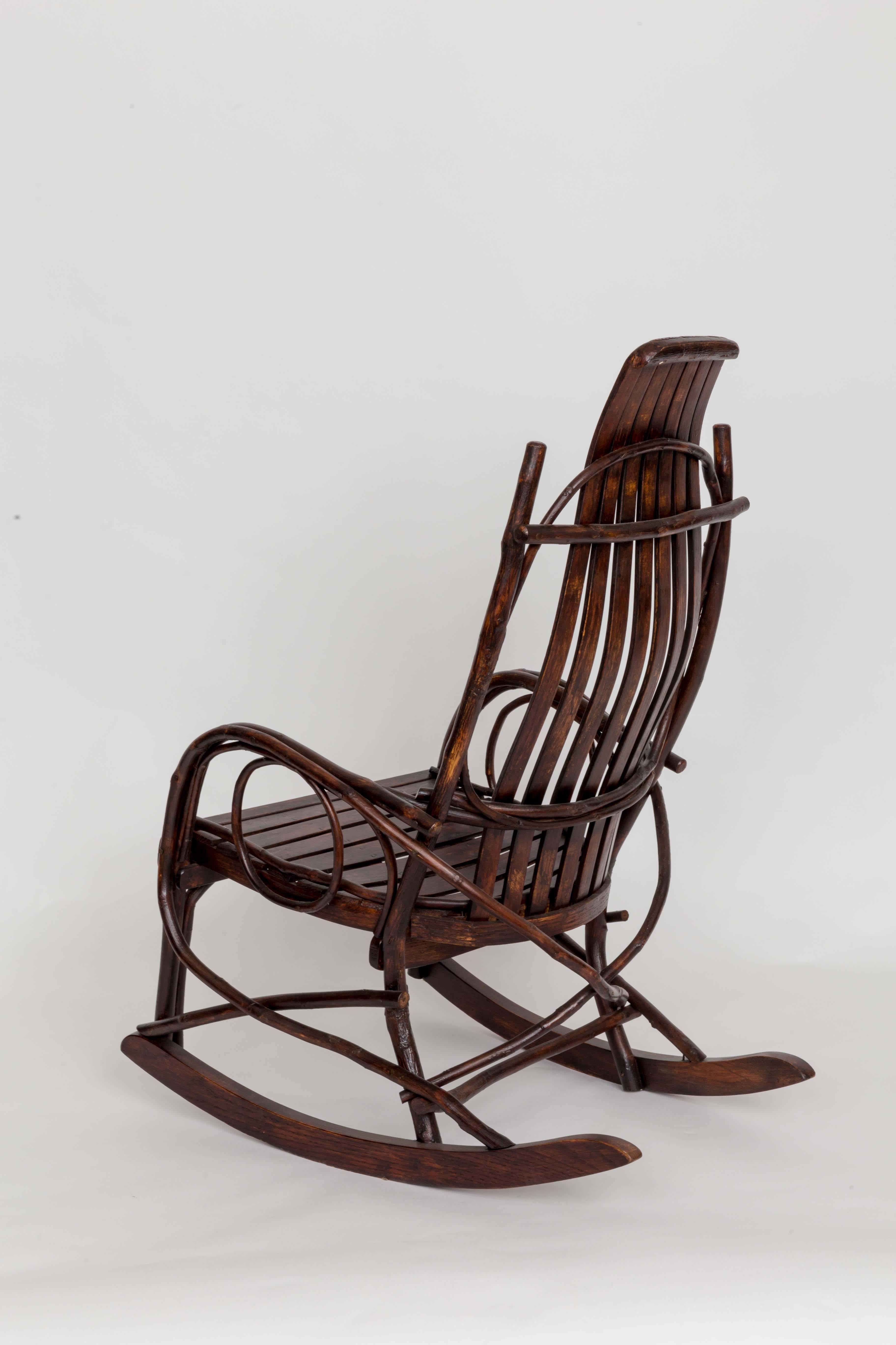 Early 20th-Century Adirondack Childs Rocker In Excellent Condition For Sale In New York City, NY