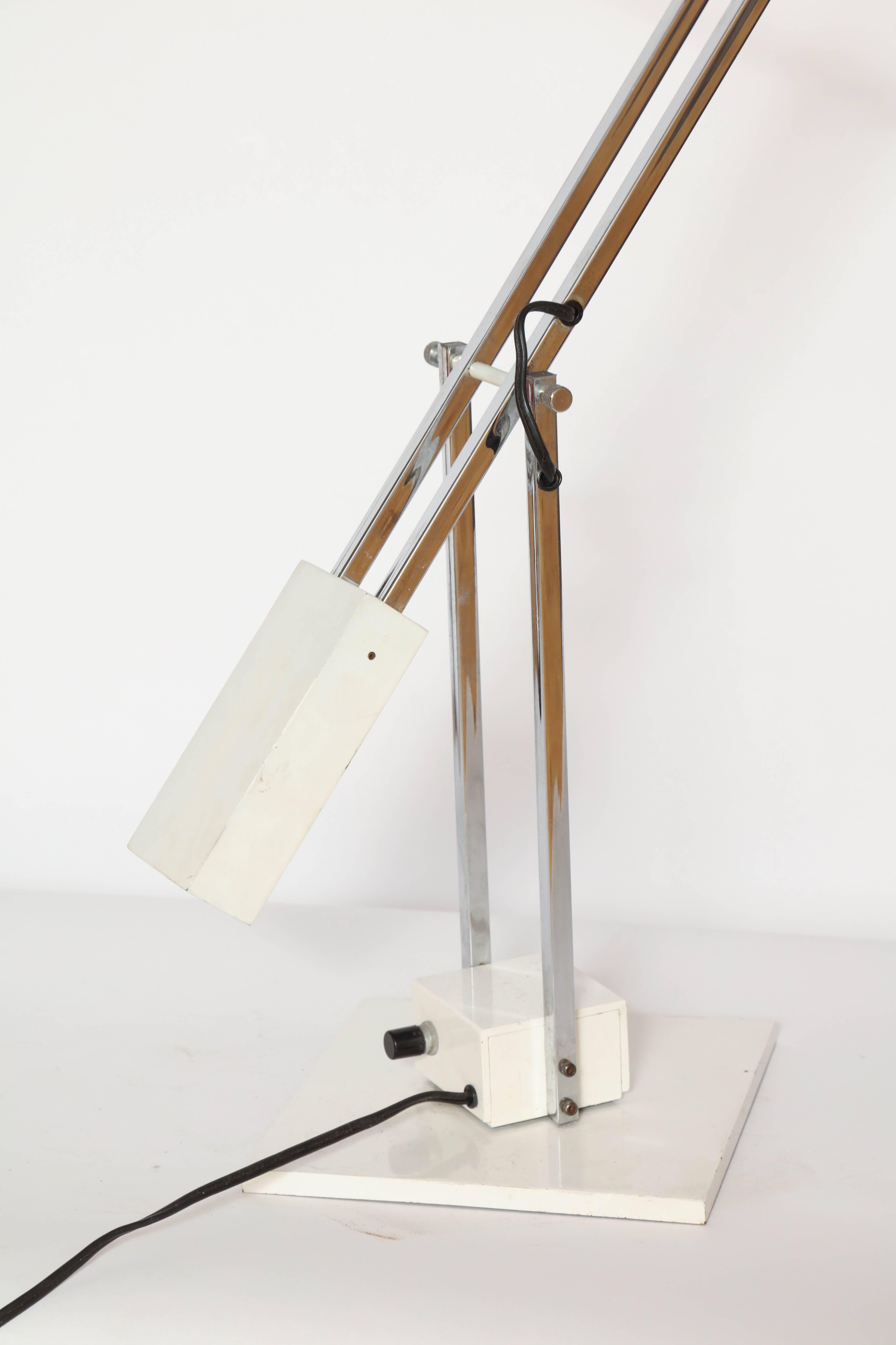 Mid-20th Century Robert Sonneman Articulated Table Lamp Mid Century Modern circa 1960s For Sale