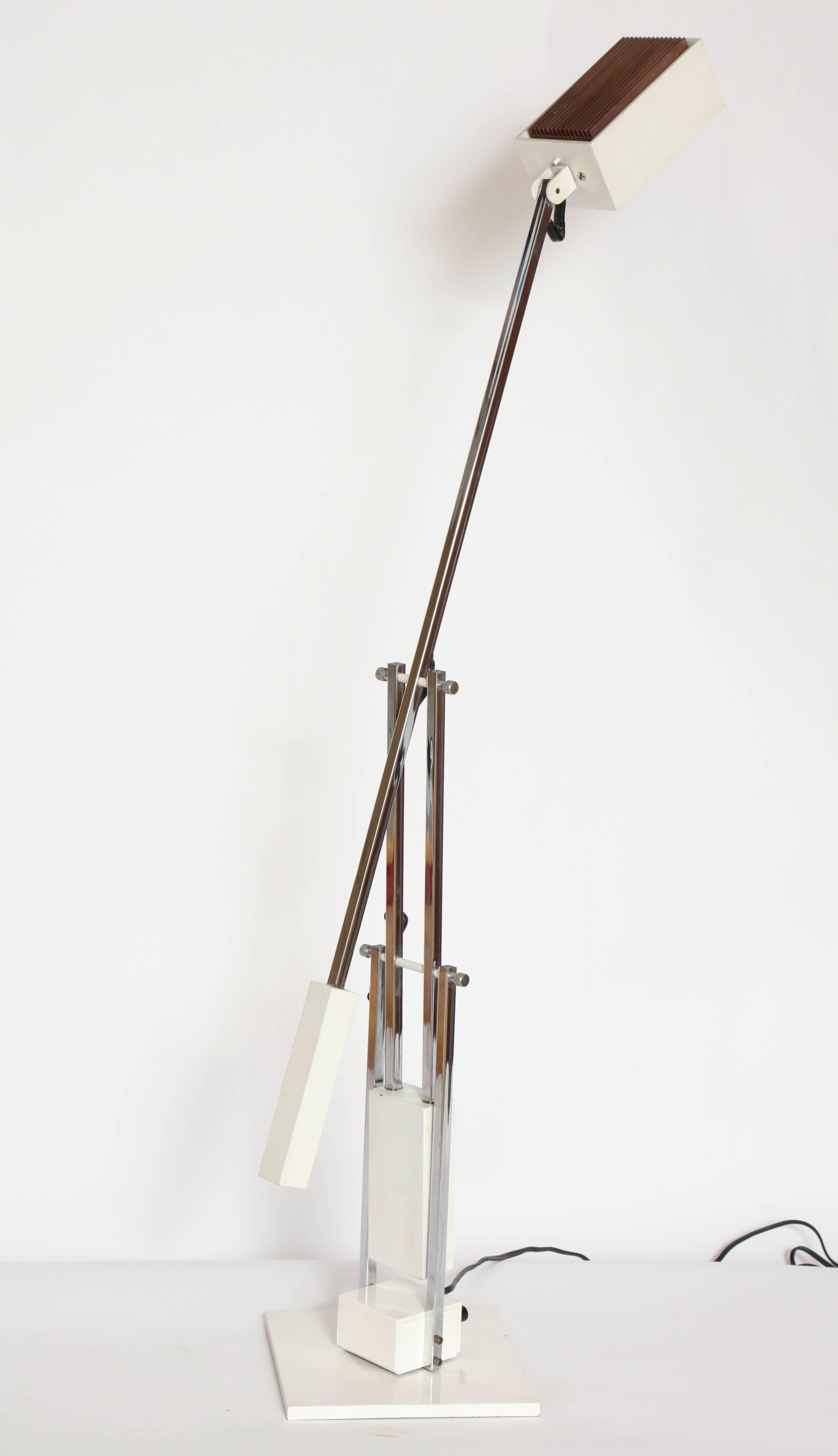 Robert Sonneman Articulated Table Lamp Mid Century Modern circa 1960s For Sale 2