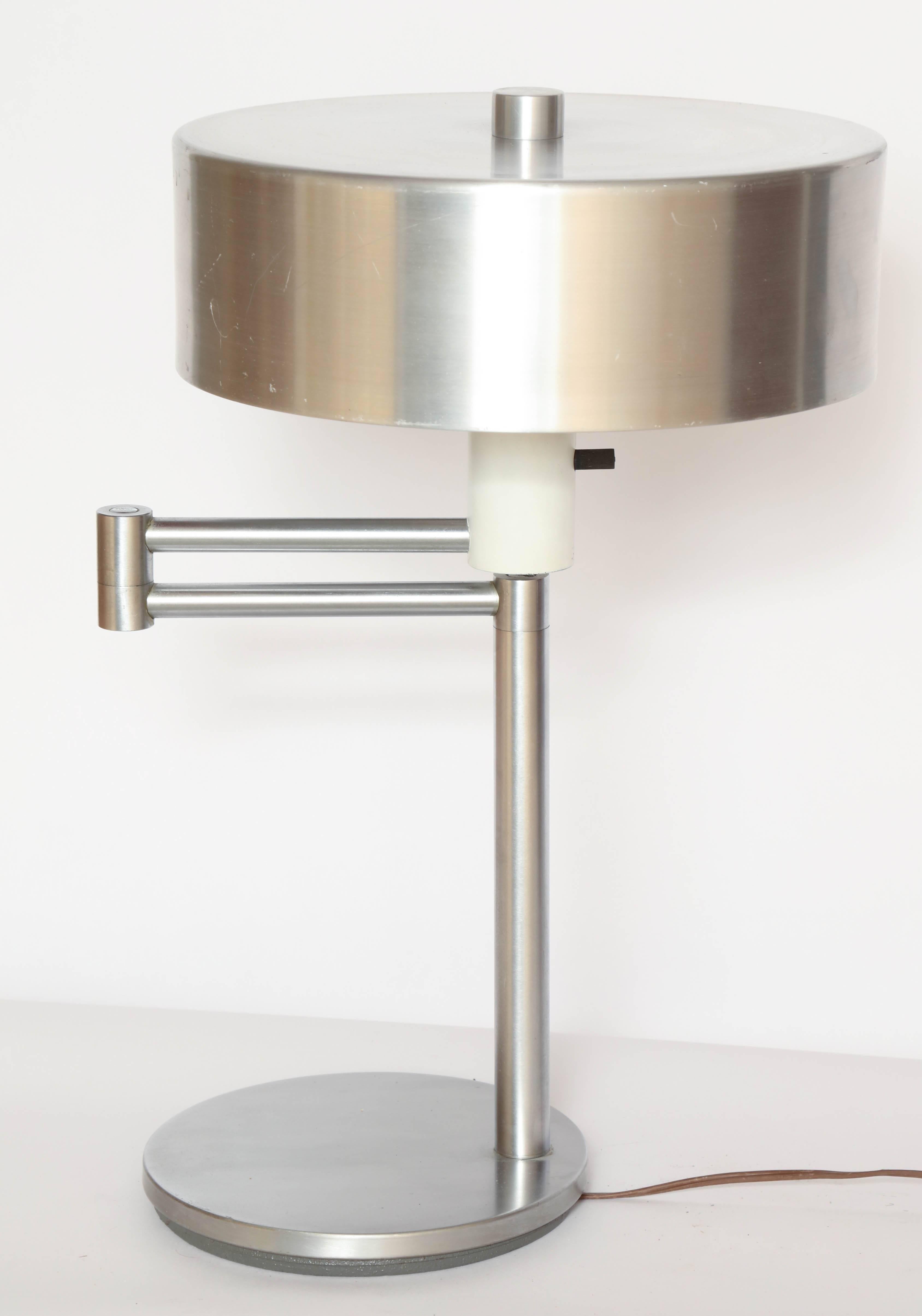 Walter VonNessen, 1930s, American modern articulated table lamp.