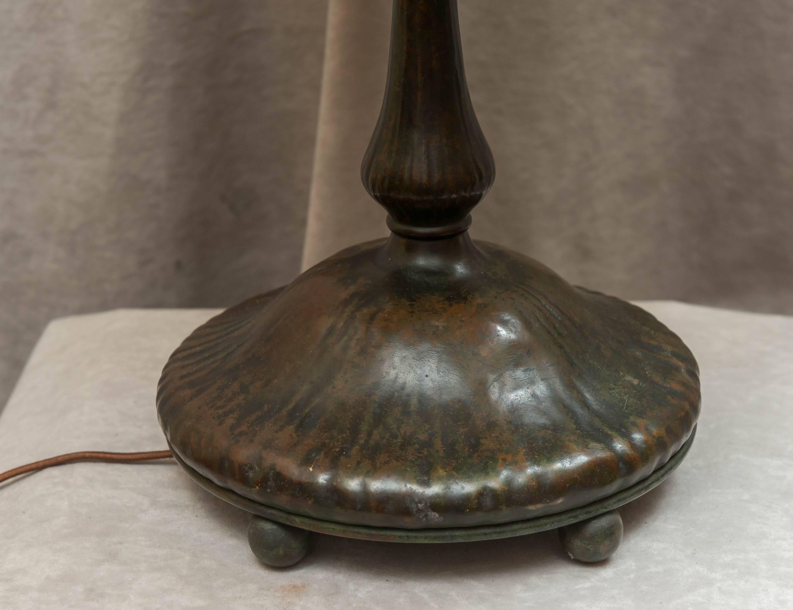 Early 20th Century Signed Tiffany Studios Banded Dogwood Table Lamp
