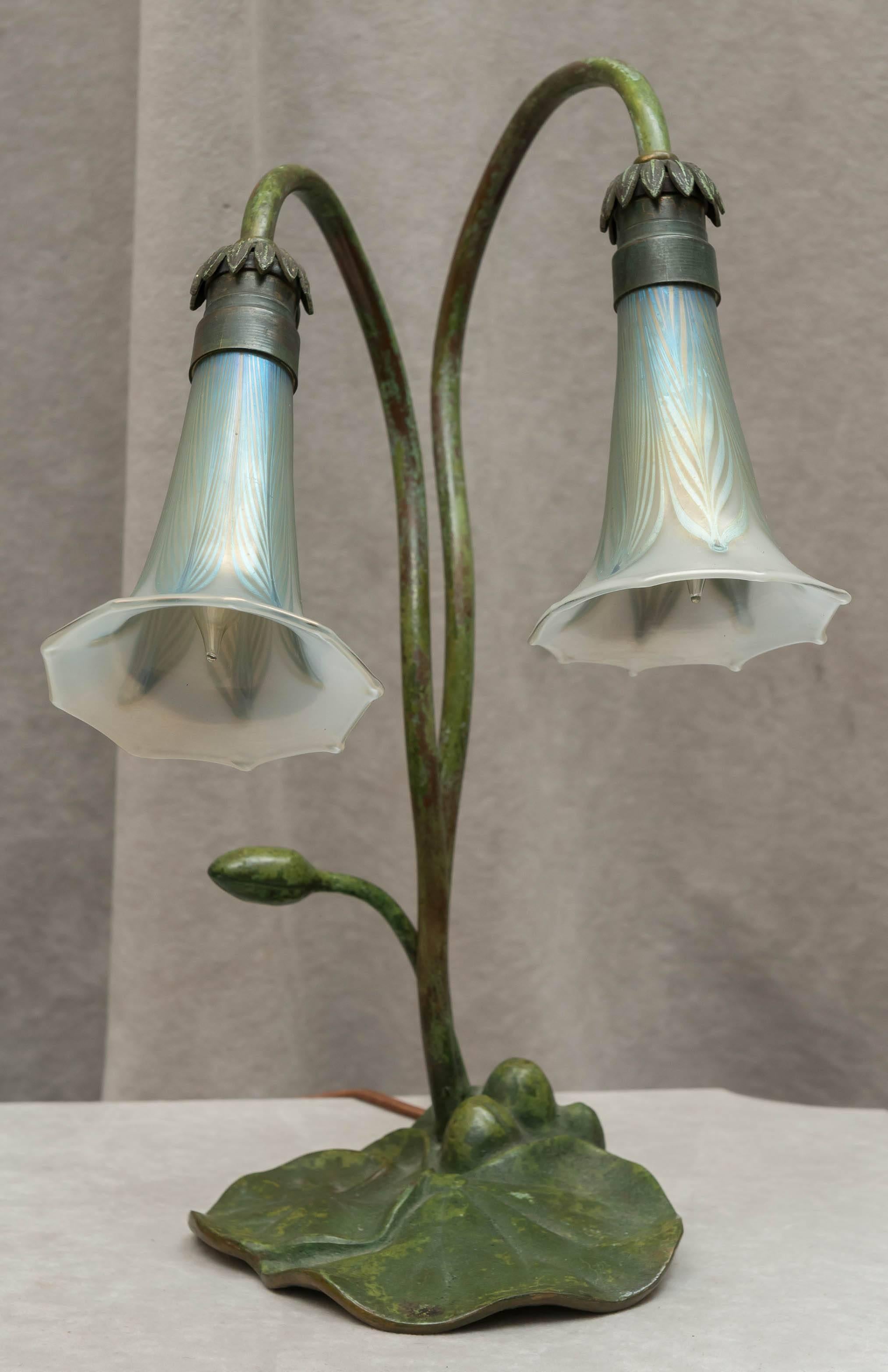 Austrian Art Nouveau Two-Light Lilly Lamp with Pulled Feather Blown Shades 2