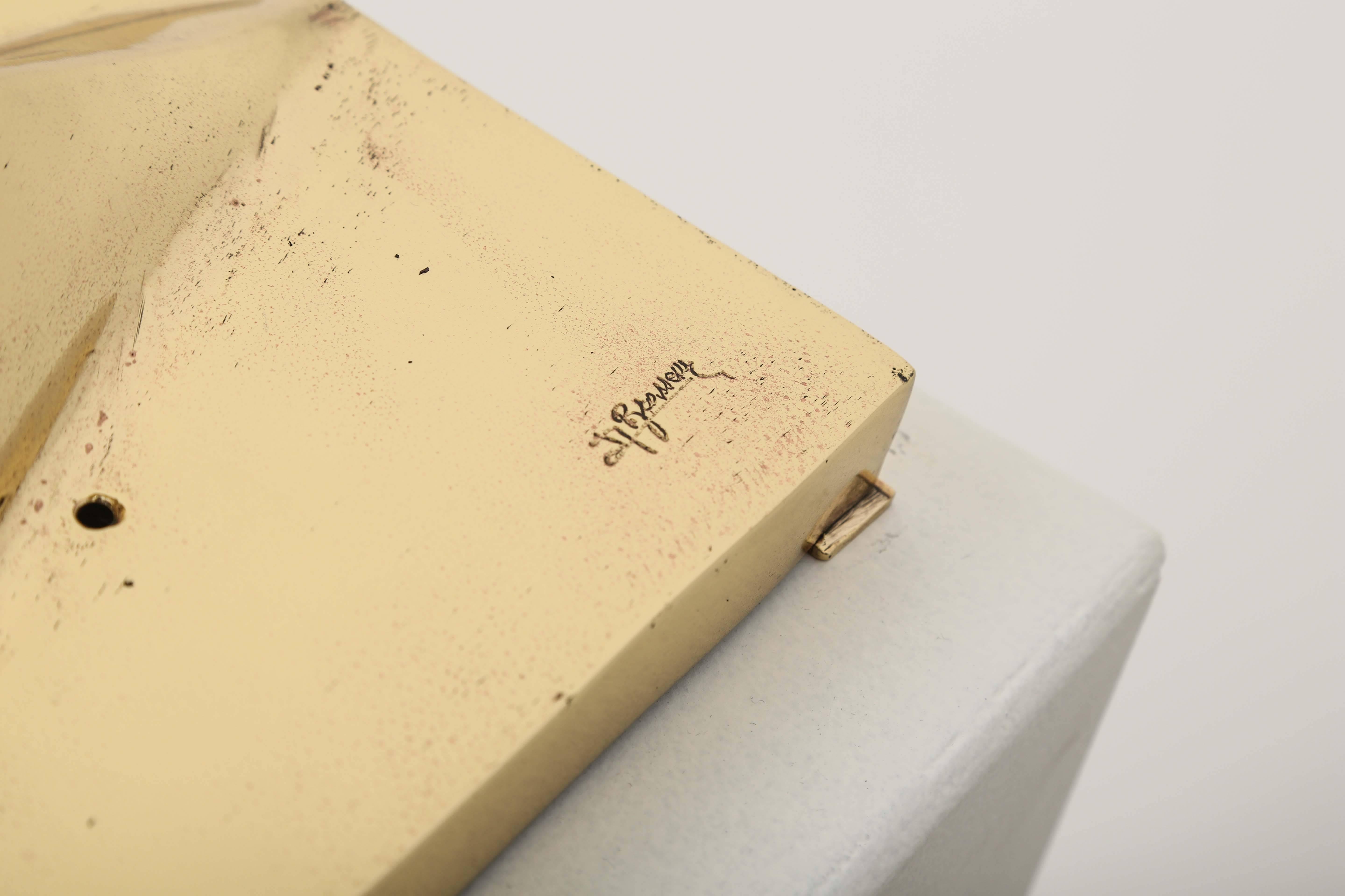 Escultura de bronce dorado de un águila voladora Pieza firmada por J. Duval-Brasseur en venta 2