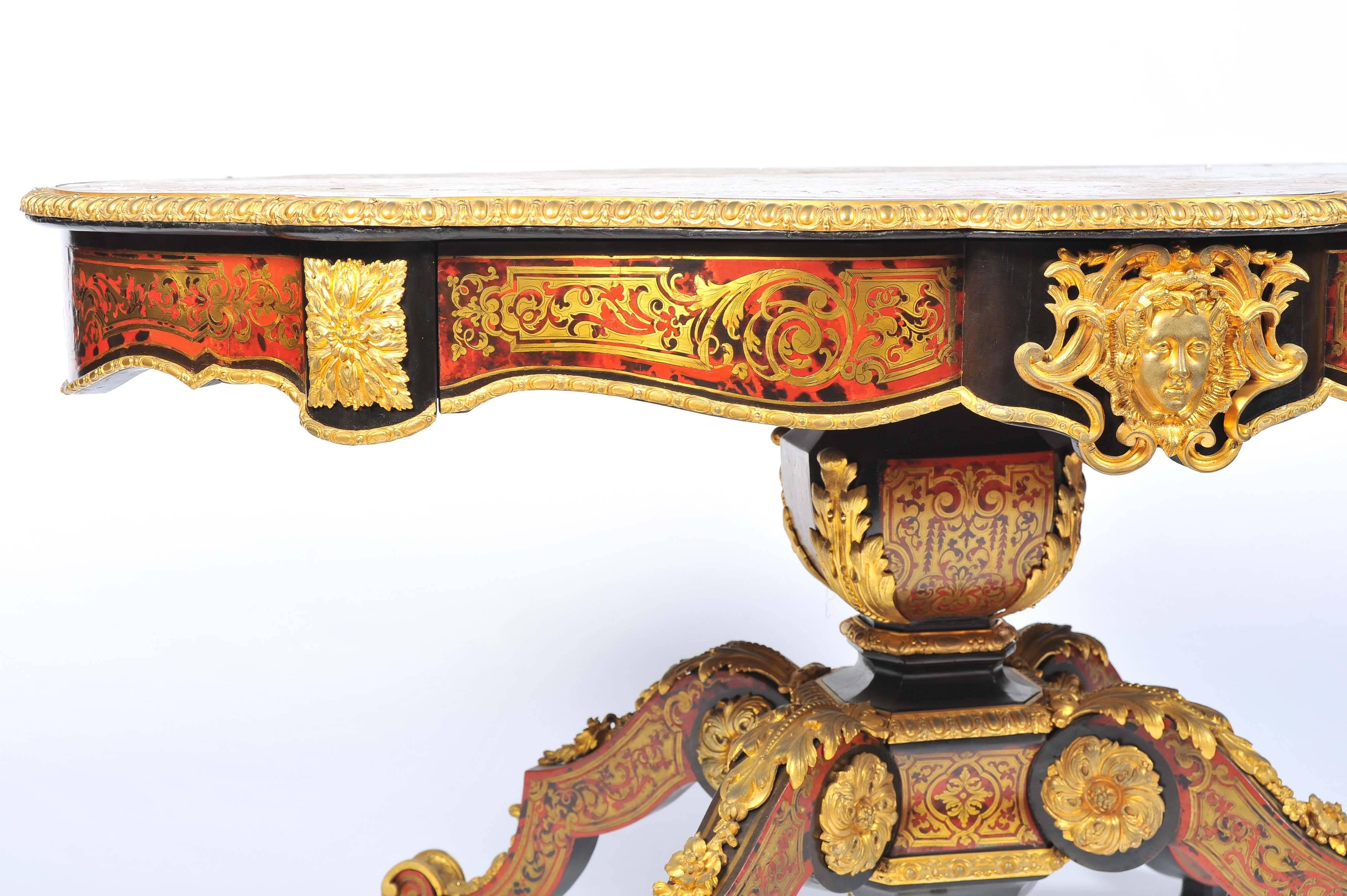 Mesa de centro con incrustaciones estilo Luis XVI de Boulle del siglo XIX Francés en venta