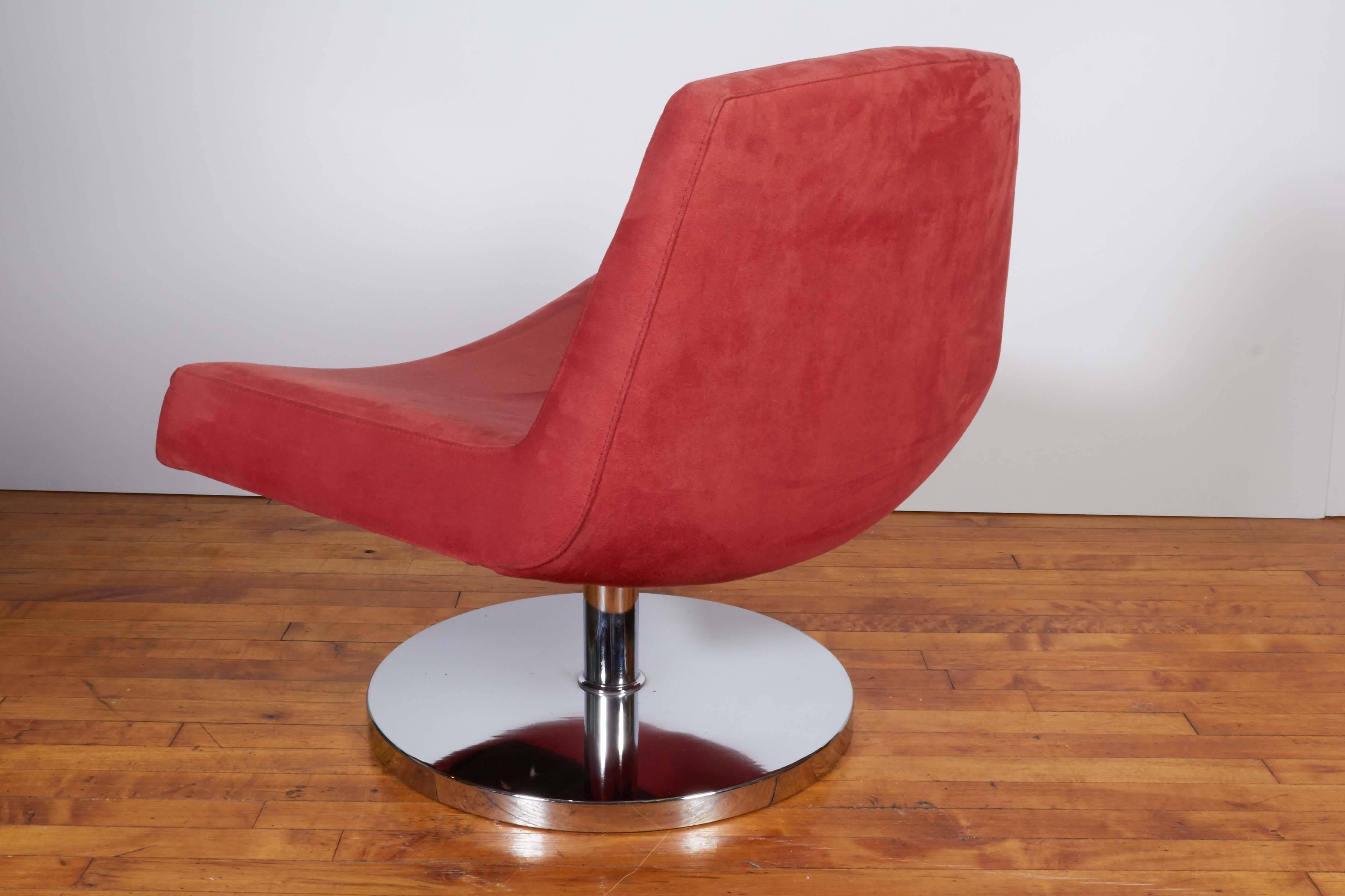 Pair of Modern Swivel Slipper Chairs in Red Suede In Good Condition In New York, NY