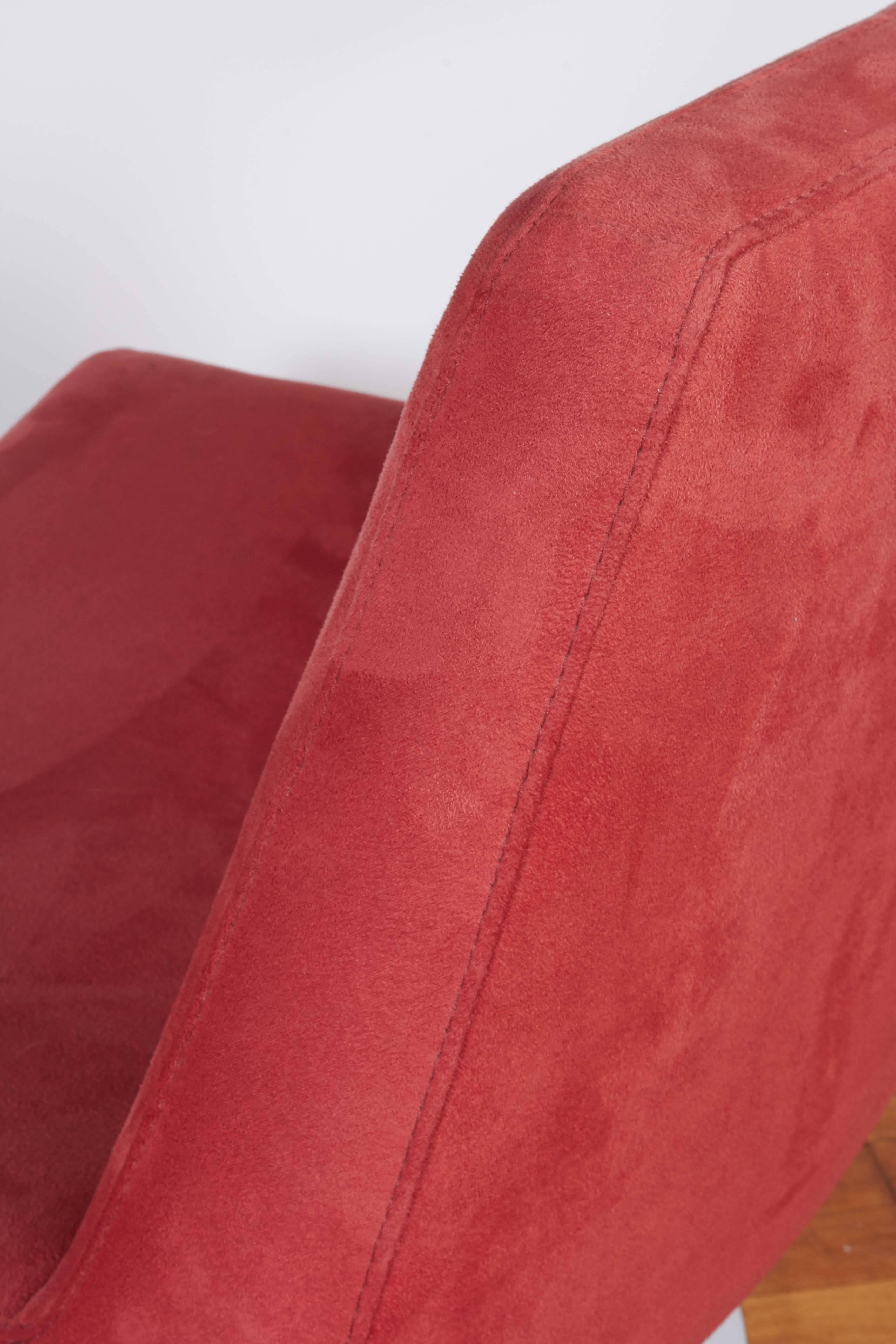 20th Century Pair of Modern Swivel Slipper Chairs in Red Suede