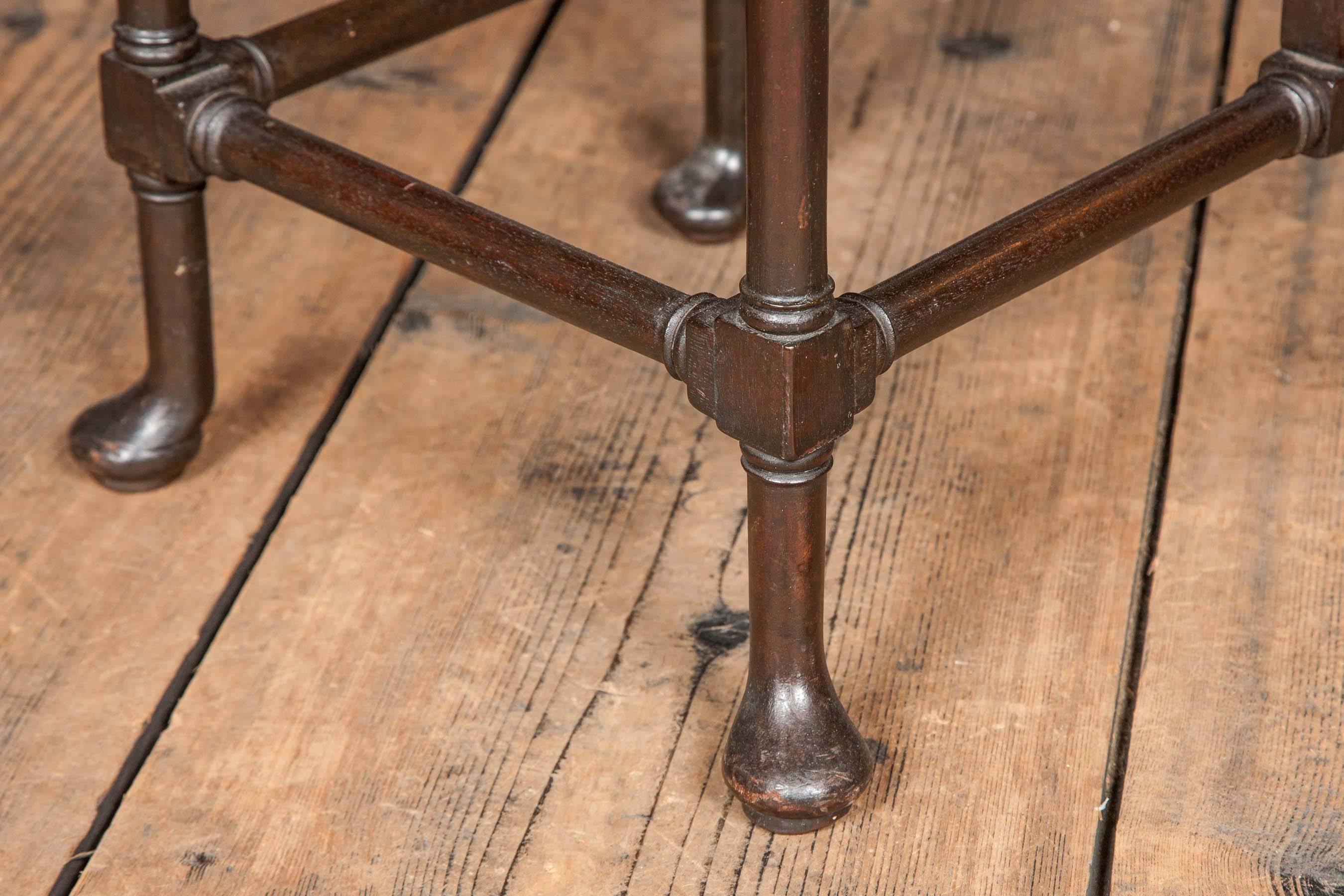 George II Mahogany Spider Leg Drop-Leaf Table 6