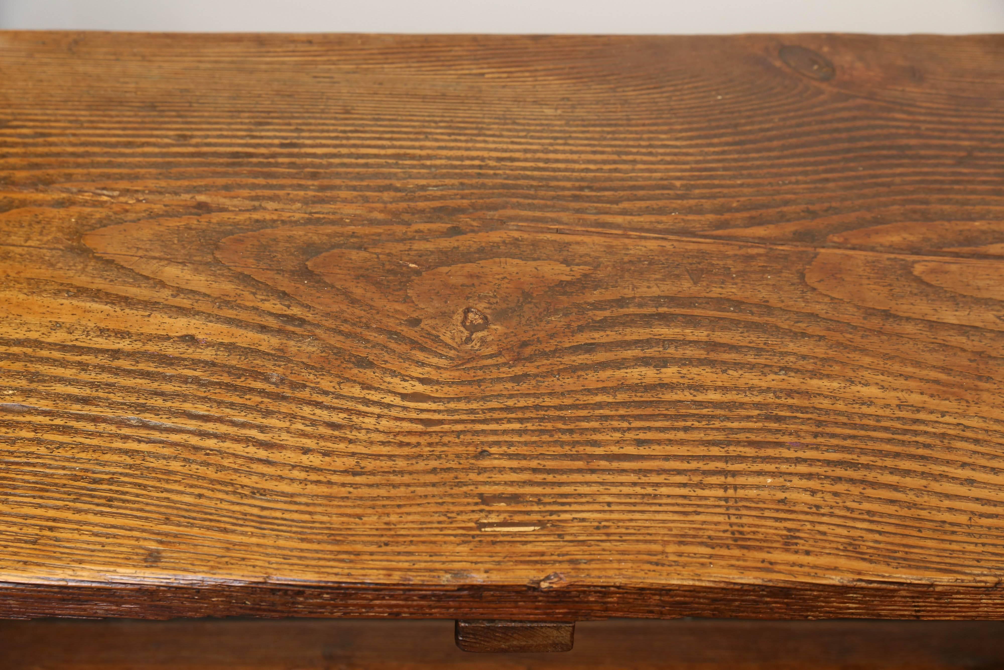 English 19th Century Tavern Table For Sale