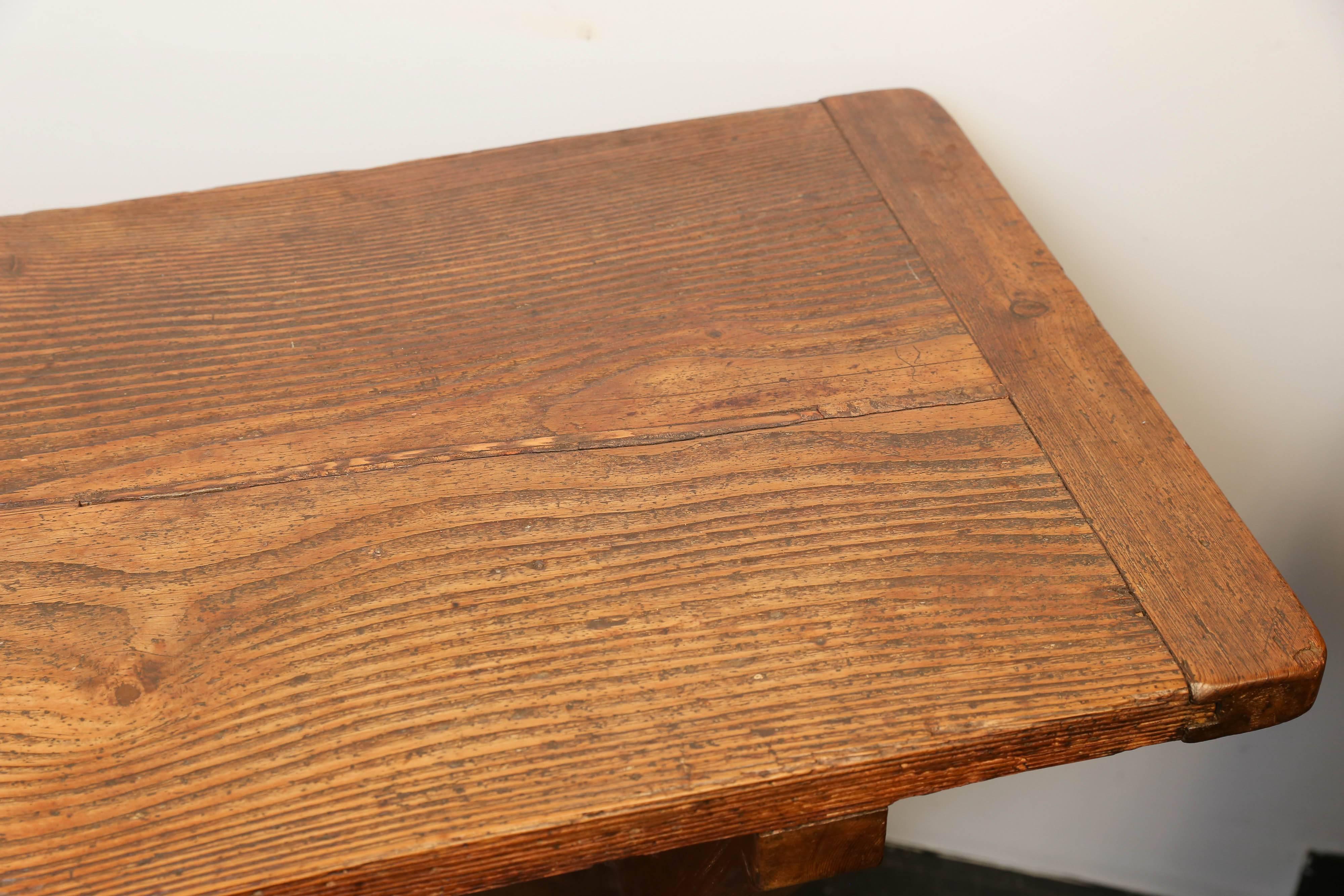 19th Century Tavern Table In Excellent Condition For Sale In Houston, TX
