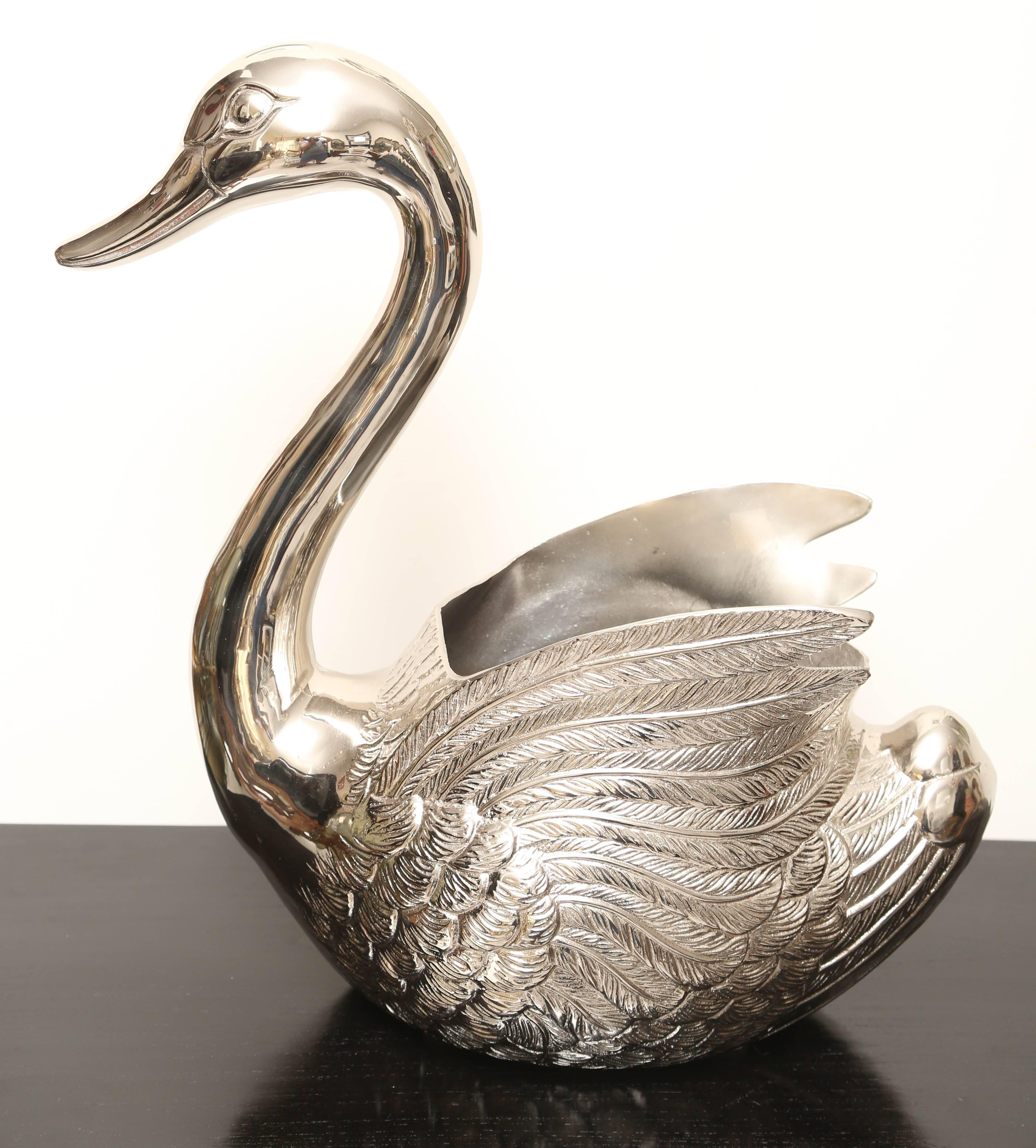 Large Silver Plated Swan Wine Cooler In Good Condition In West Palm Beach, FL