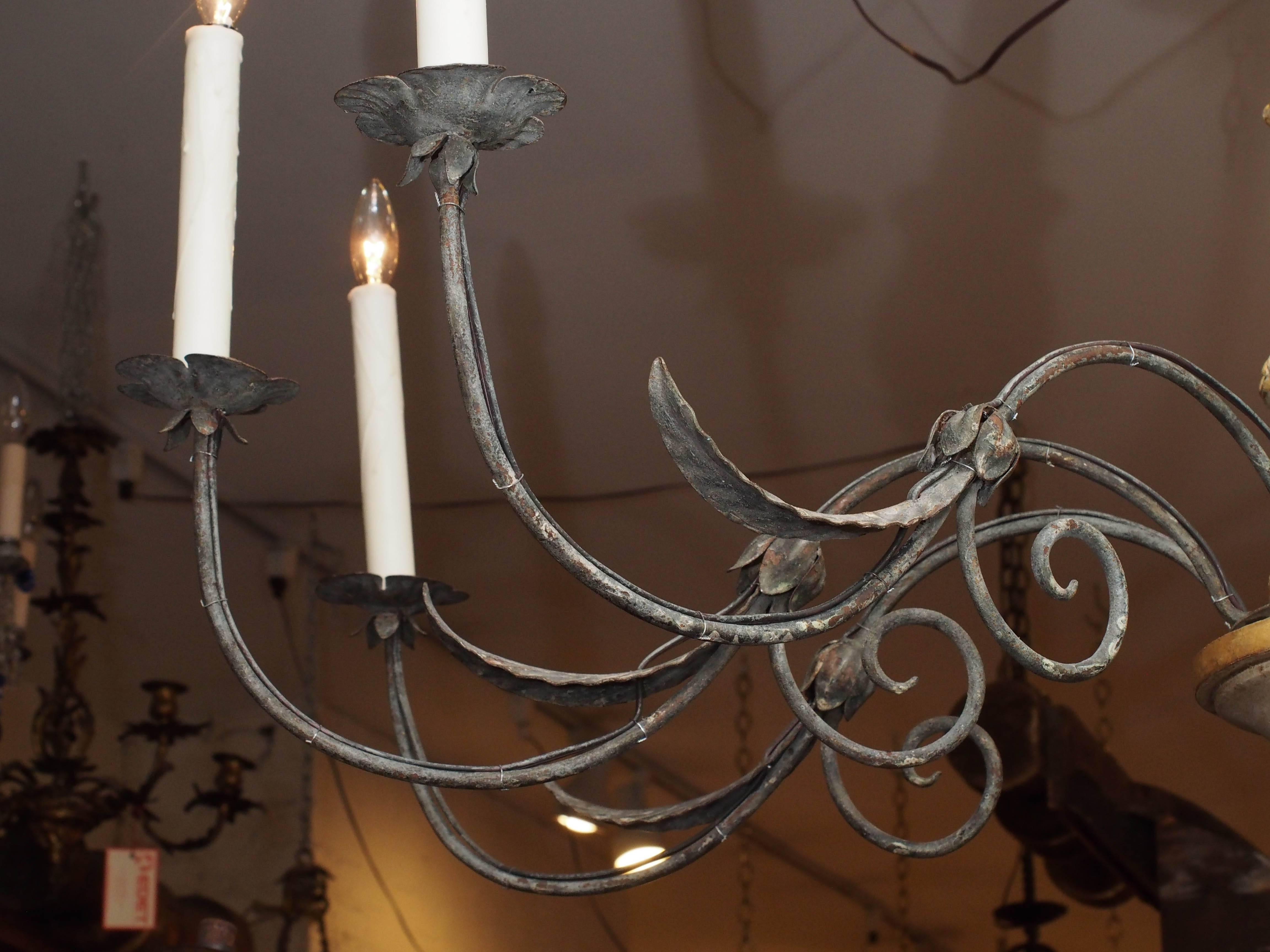 Italian 19th Century Tuscan Chandelier with Eight Lights